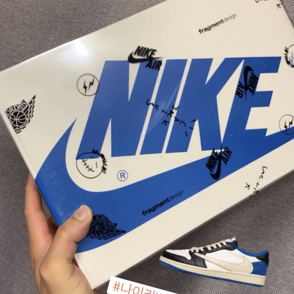 Jordan 1 x Travis Scott x Fragment Retro Low OG SP Military Blue 착용 스타일