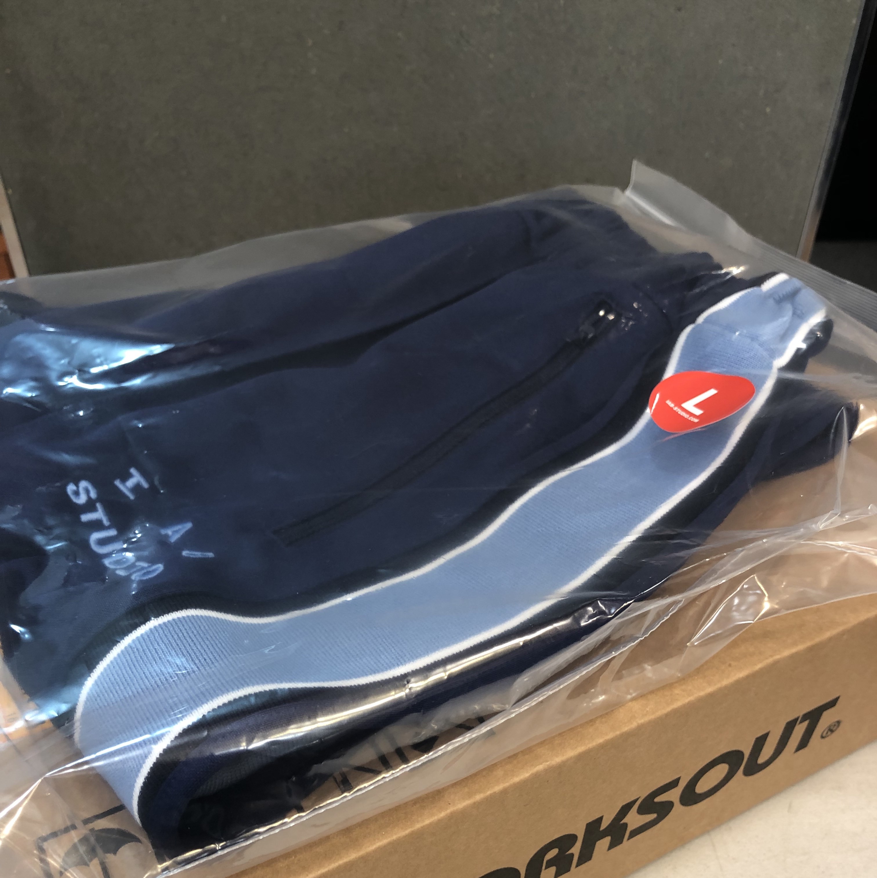 IAB Studio Track Pants Navy - 21SS 착용 스타일 - 2