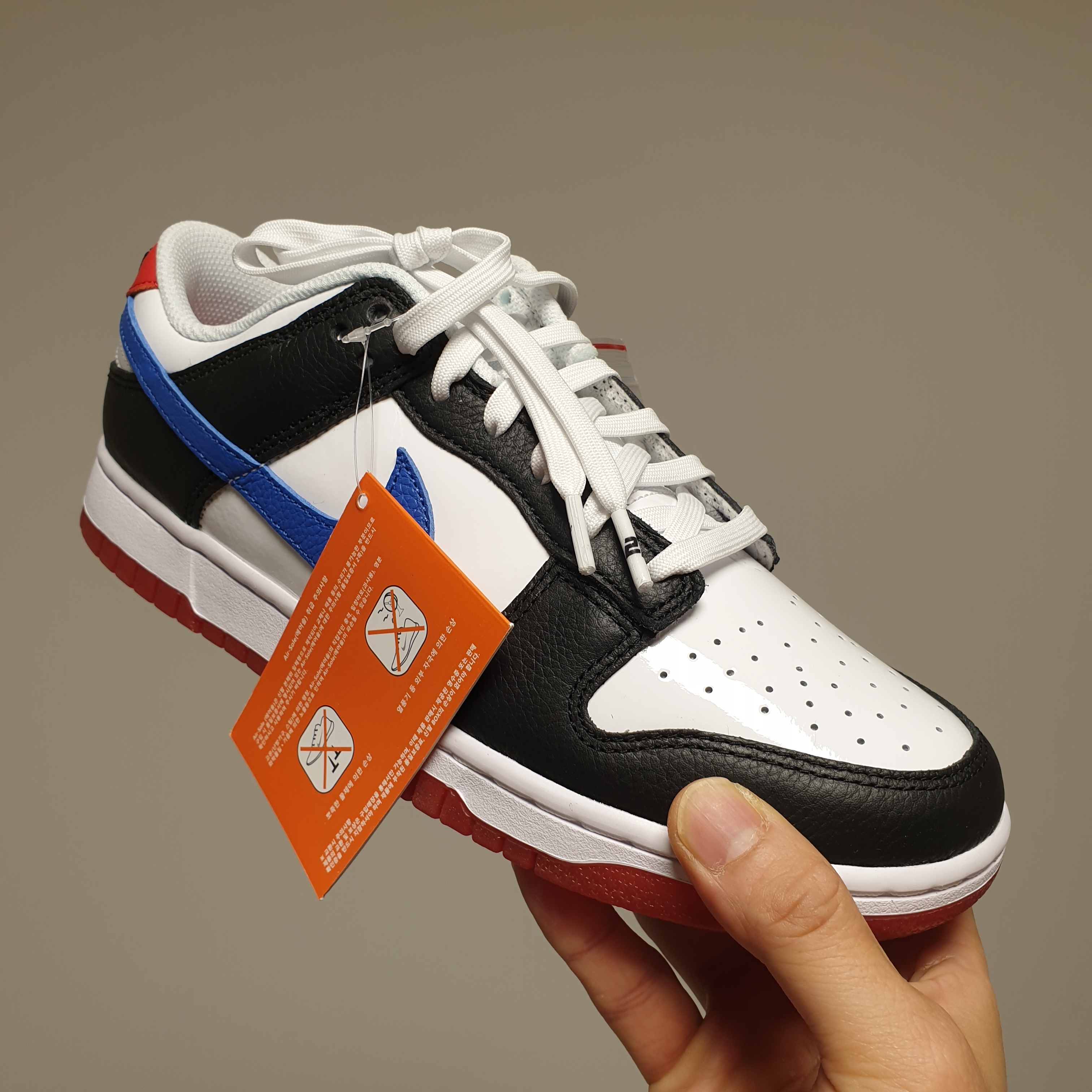 Nike Dunk Low SE Seoul 착용 스타일 - 2
