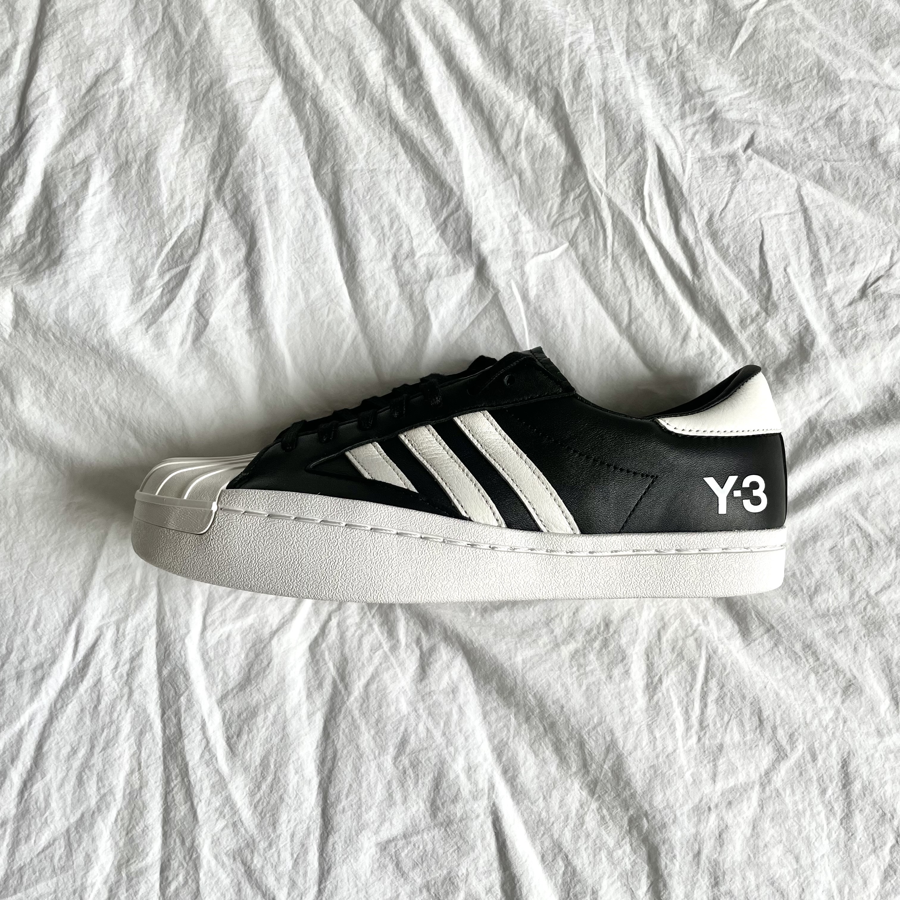 Y-3 Yohji Star Black White 착용 스타일 - 1