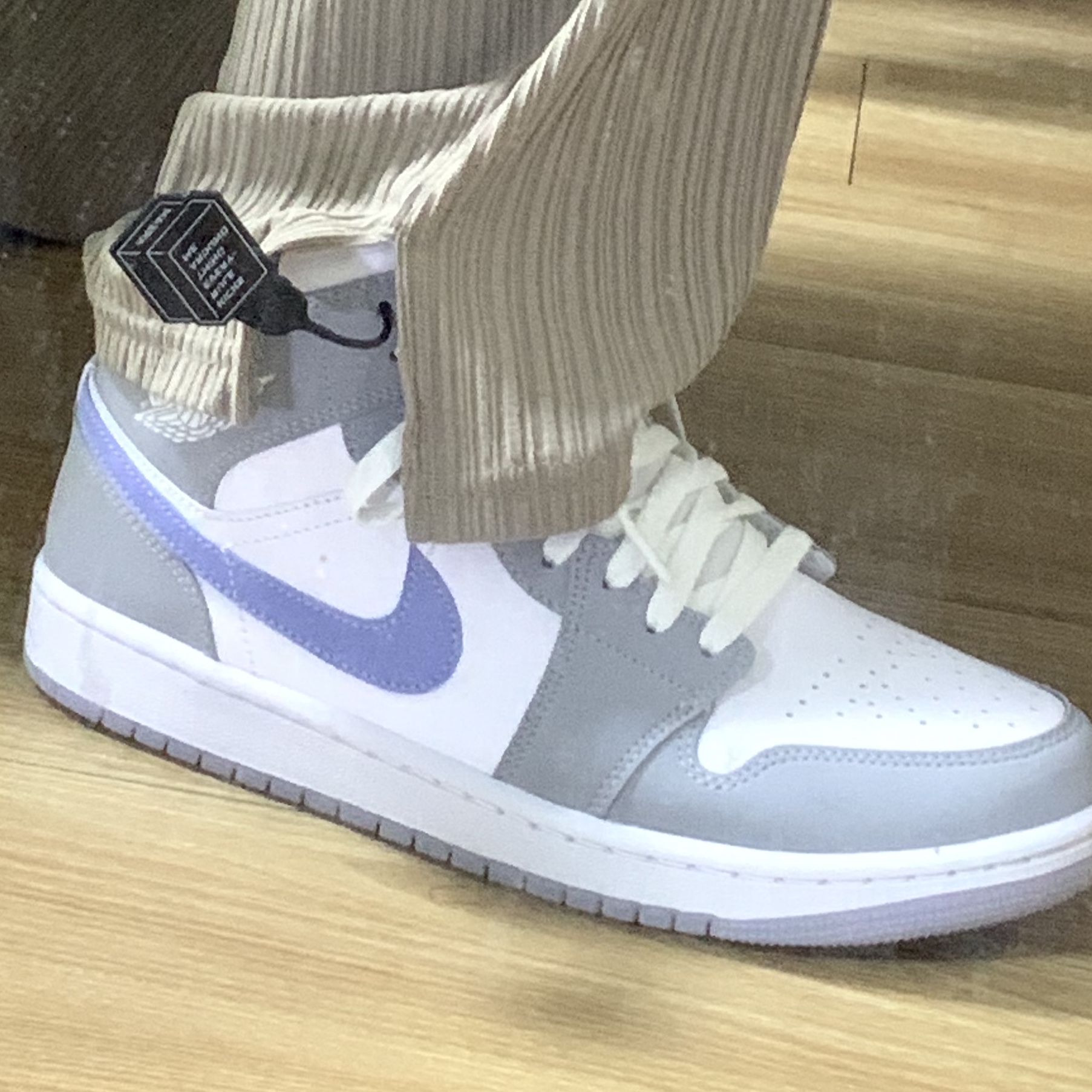 (W) Jordan 1 Mid Wolf Grey 착용 스타일 - 2
