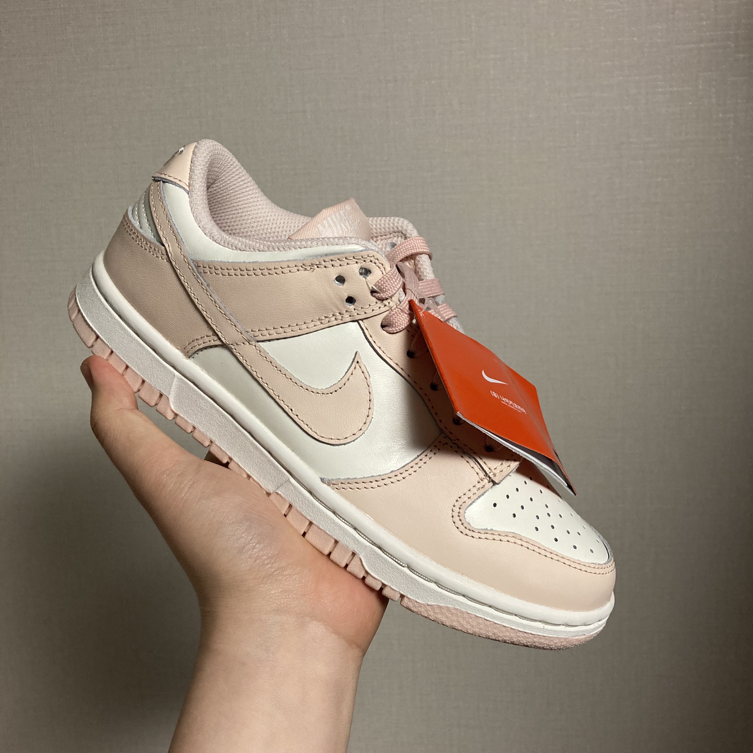 (W) Nike Dunk Low Orange Pearl 착용 스타일
