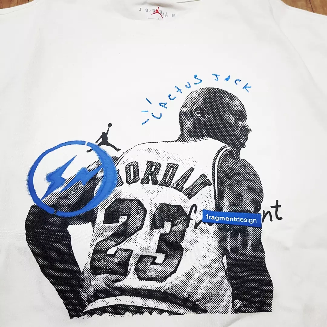 Jordan x Travis Scott x Fragment T-Shirt Sail (DJ0619-133) 착용 스타일