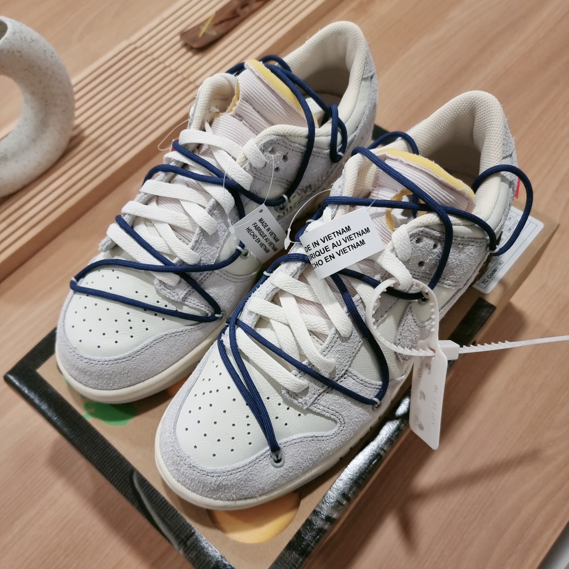 Nike x Off-White Dunk Low The 50 - Lot 18 착용 스타일