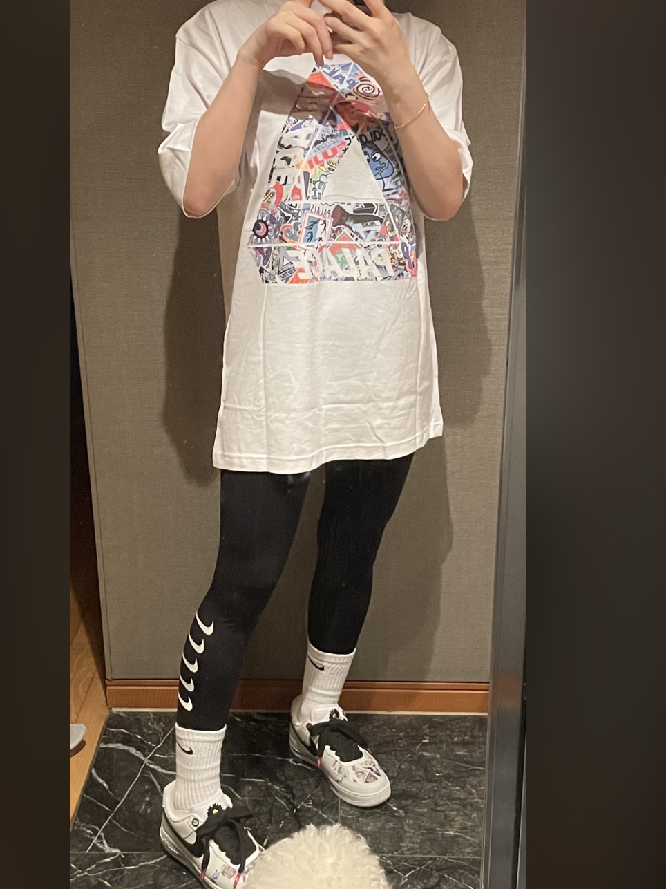 Palace Tri-Sticker Pack T-Shirt White - 21FW, Nike x Off-White Dunk Low The 50 - Lot 46 착용 스타일 - 4