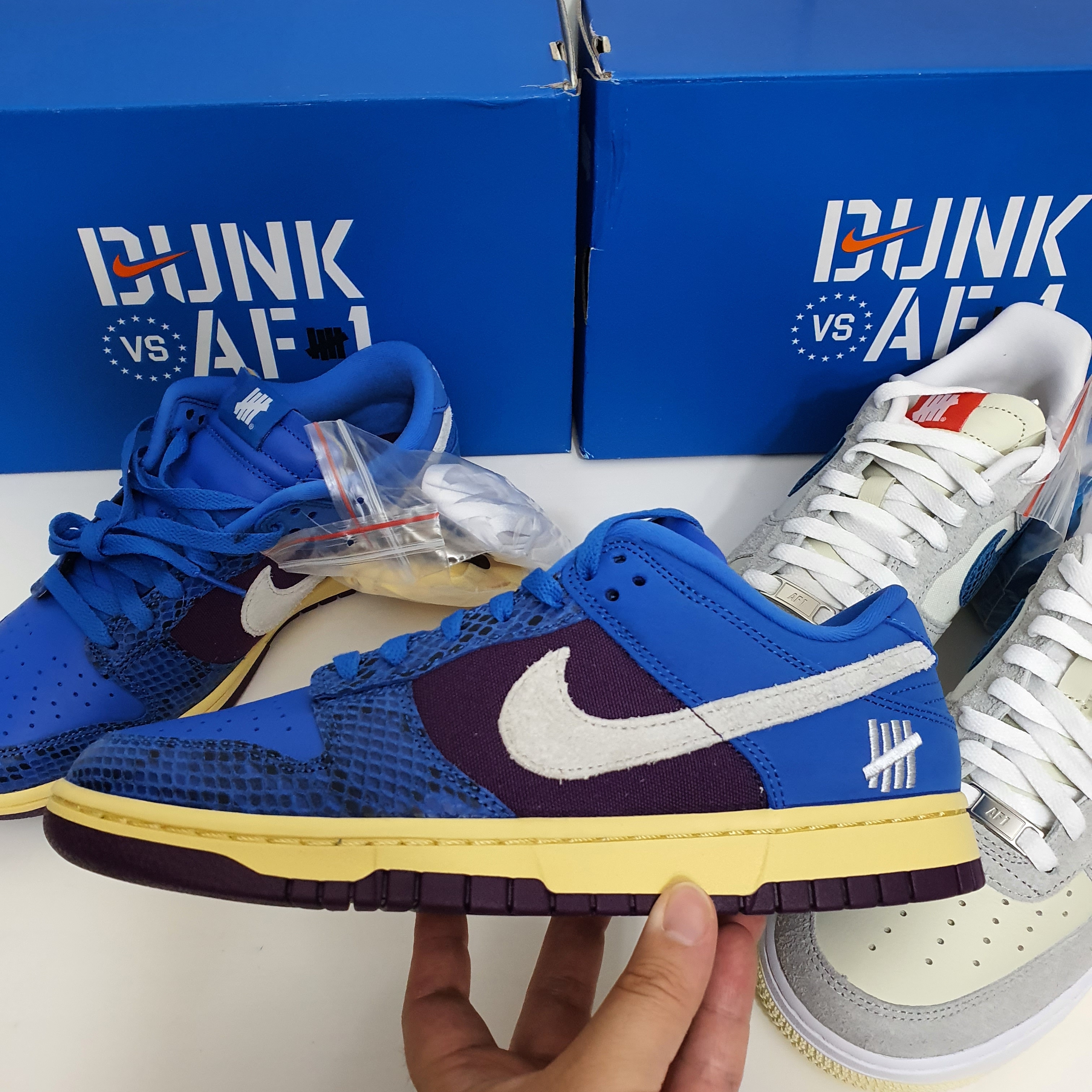 Nike x Undefeated Dunk Low SP 5 On It, Nike x Undefeated Air Force 1 Low SP 5 On It 착용 스타일 - 3