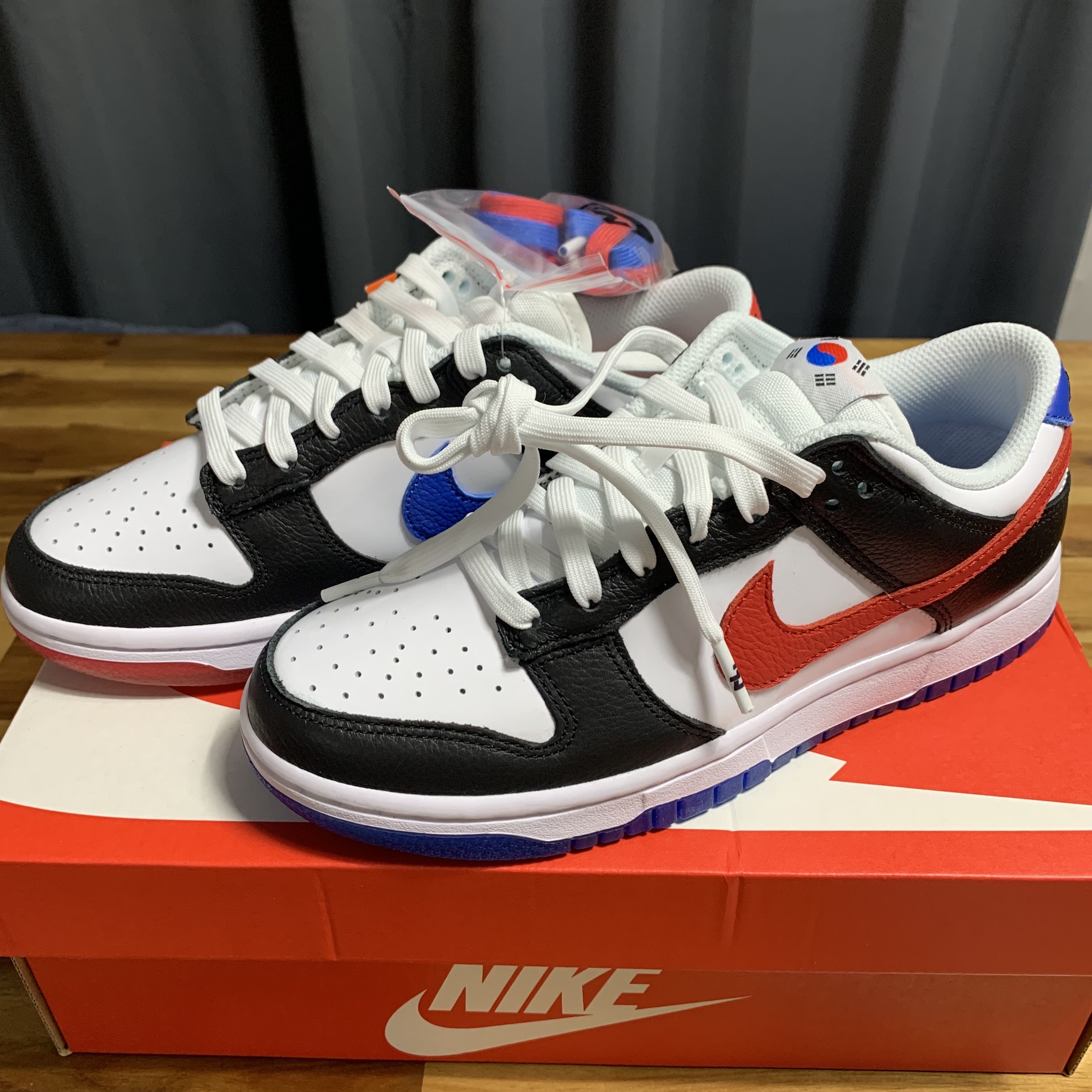 Nike Dunk Low SE Seoul 착용 스타일
