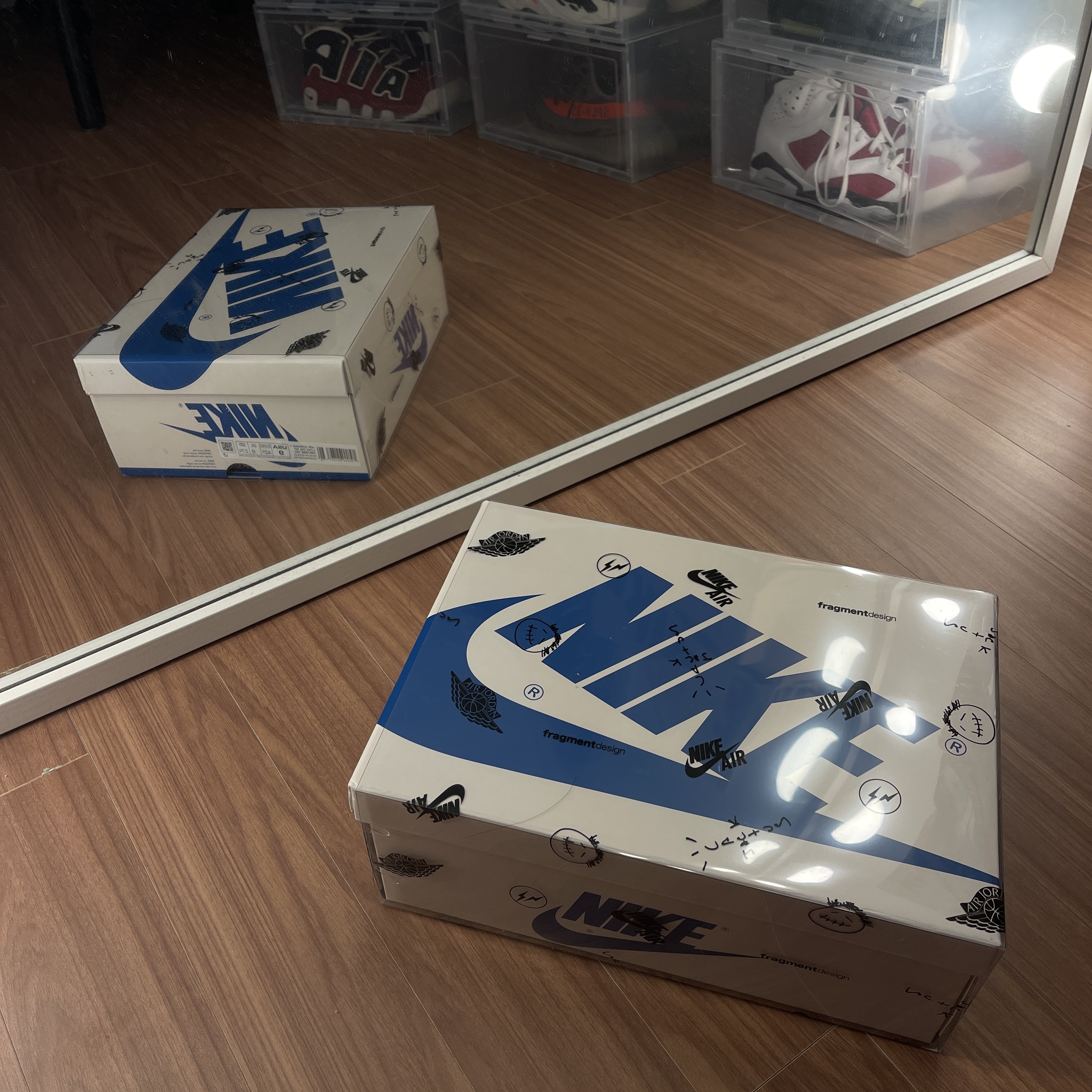 Jordan 1 x Travis Scott x Fragment Retro Low OG SP Military Blue 착용 스타일 - 1