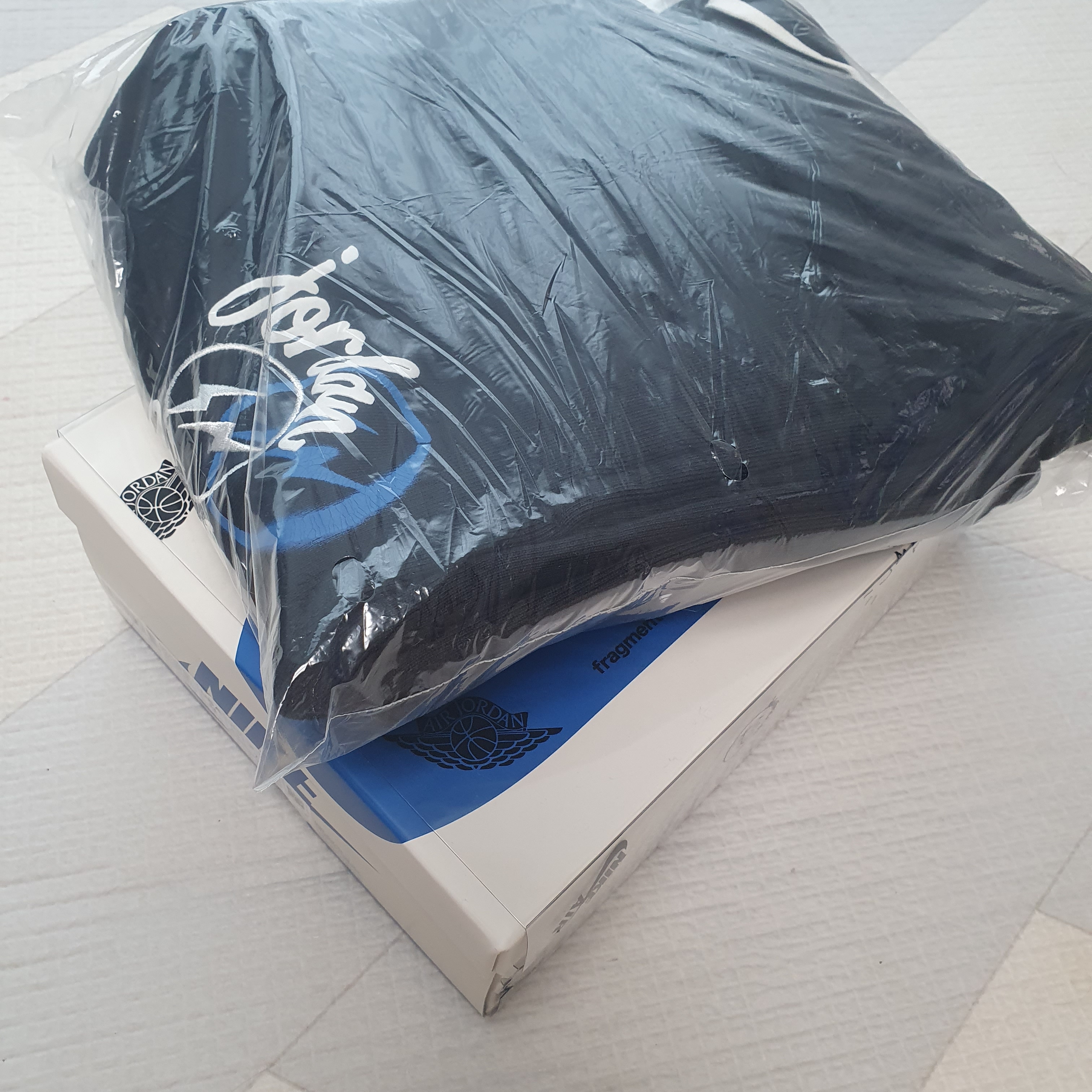 Jordan 1 x Travis Scott x Fragment Retro Low OG SP Military Blue, Jordan x Travis Scott x Fragment Shorts Black (DJ0617-010) 착용 스타일 - 4