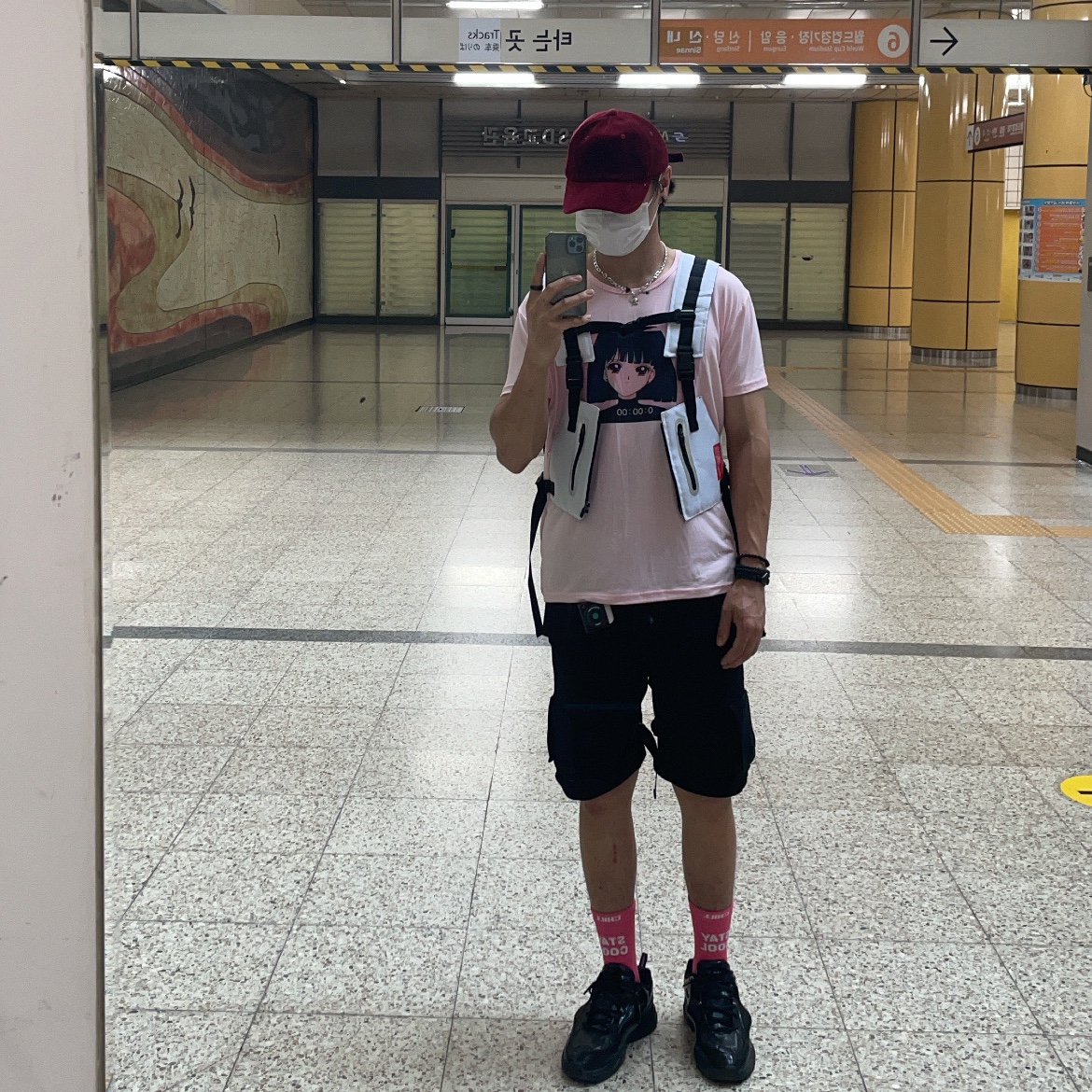 Nike x Martine Rose Air Monarch IV Black 착용 스타일 - 1