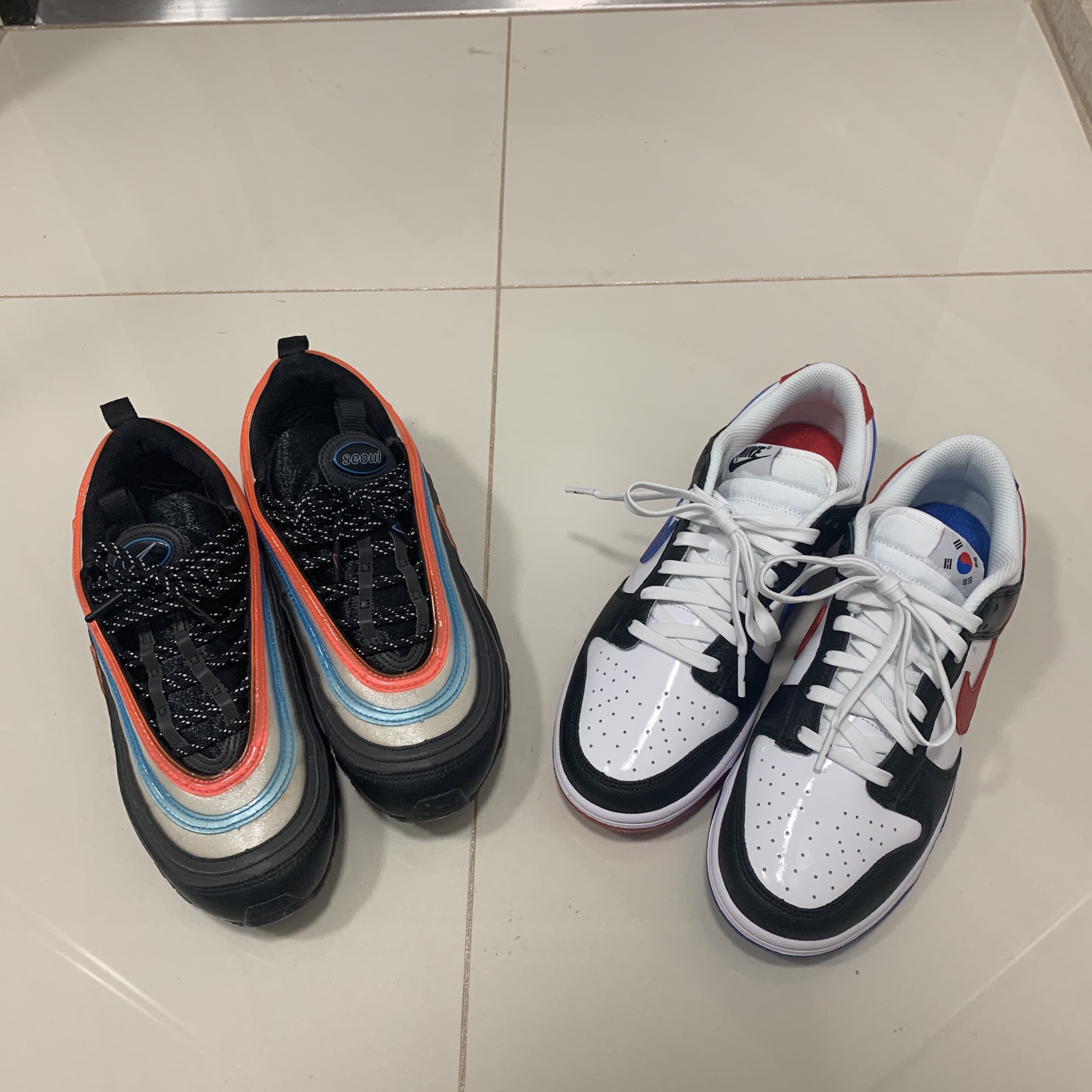 Nike Dunk Low SE Seoul, Nike Air Max 97 Neon Seoul 착용 스타일 - 3