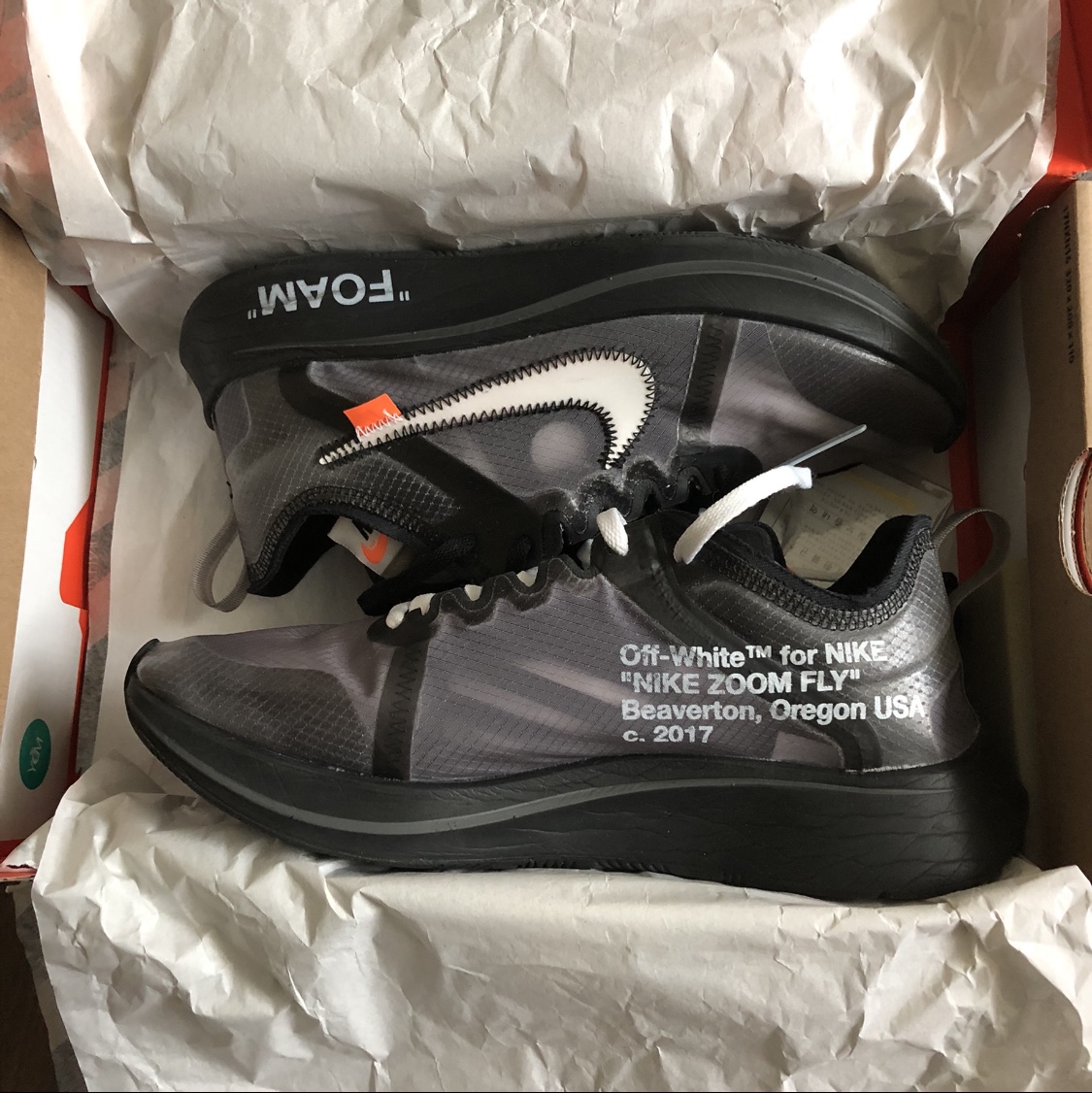 Nike x Off-White Zoom Fly SP Black 착용 스타일 - 3