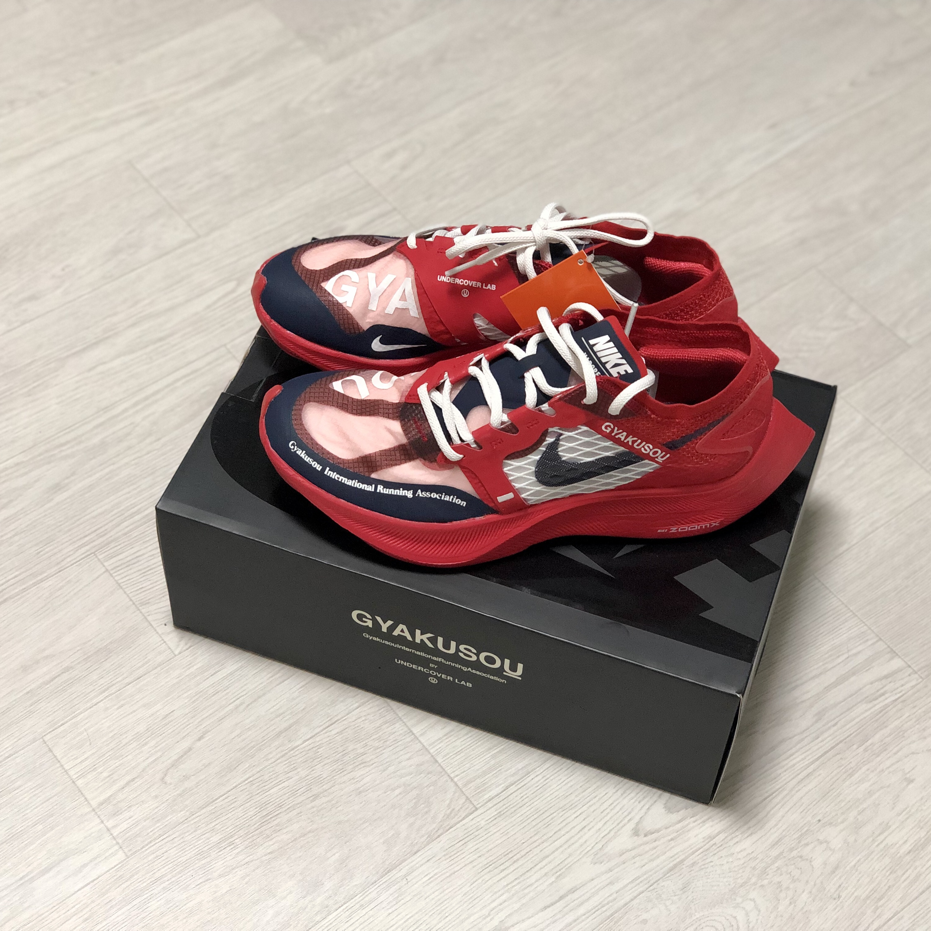 Nike x Undercover Gyakusou ZoomX VaporFly Next% University Red 착용 스타일 - 2