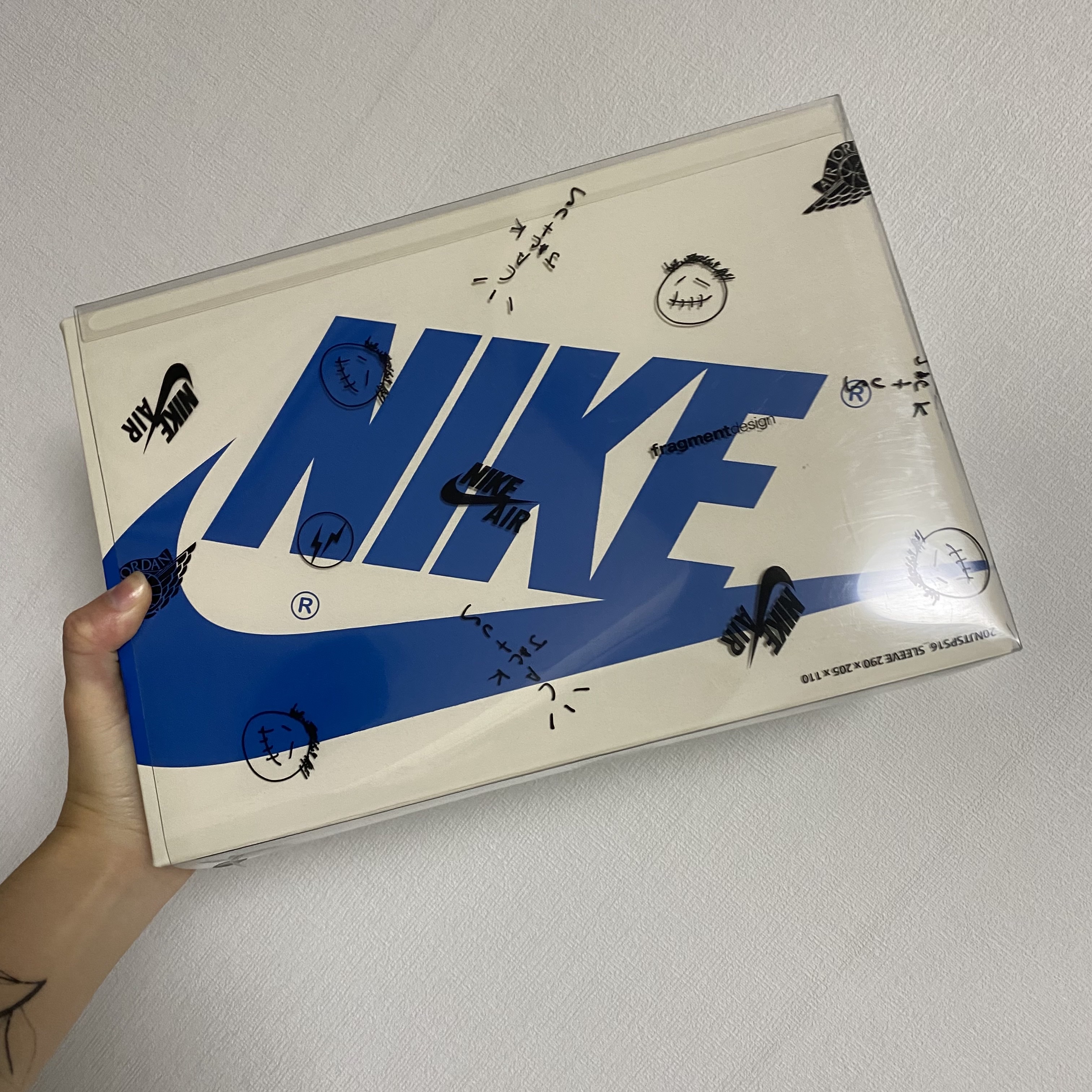 Jordan 1 x Travis Scott x Fragment Retro Low OG SP Military Blue 착용 스타일 - 1