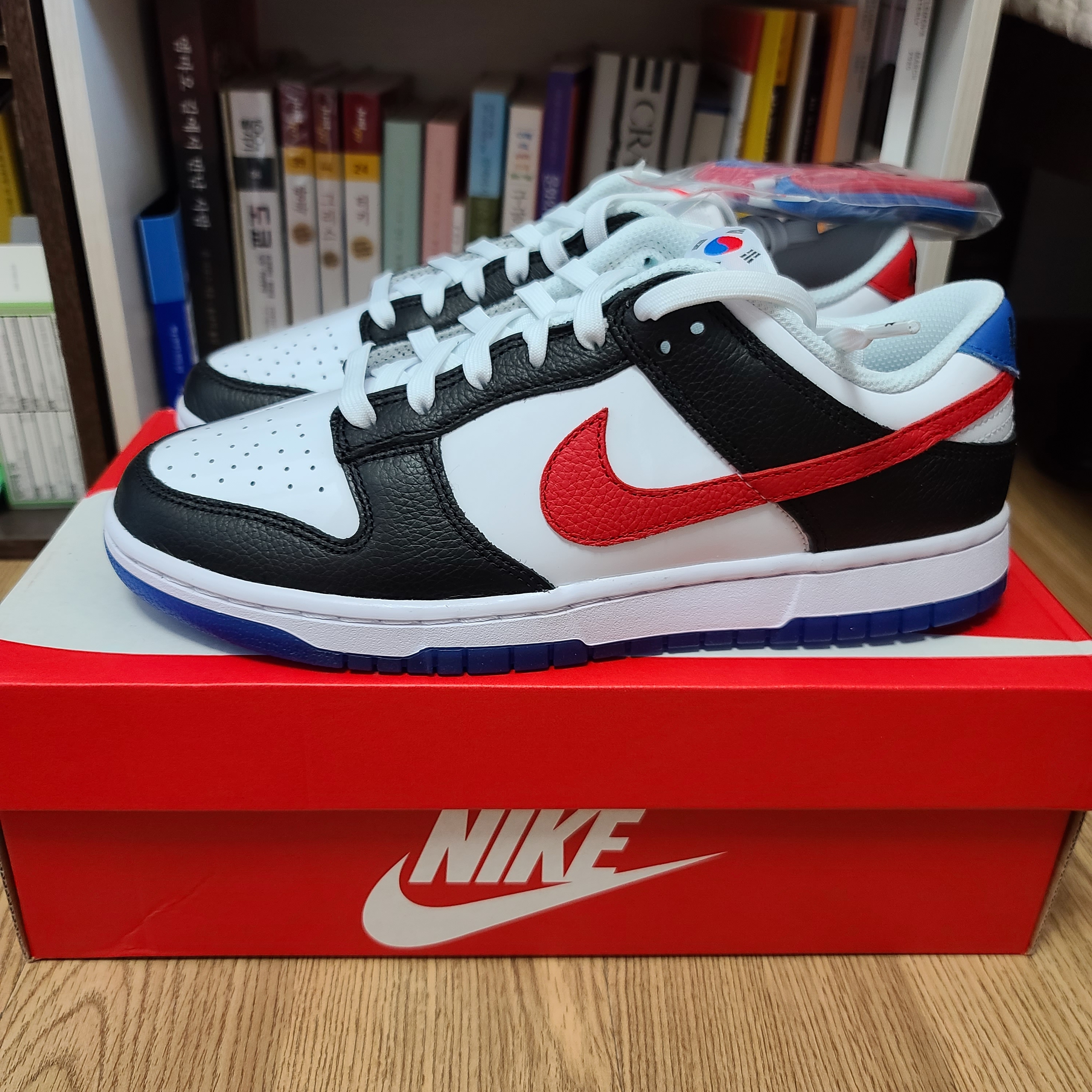 Nike Dunk Low SE Seoul 착용 스타일