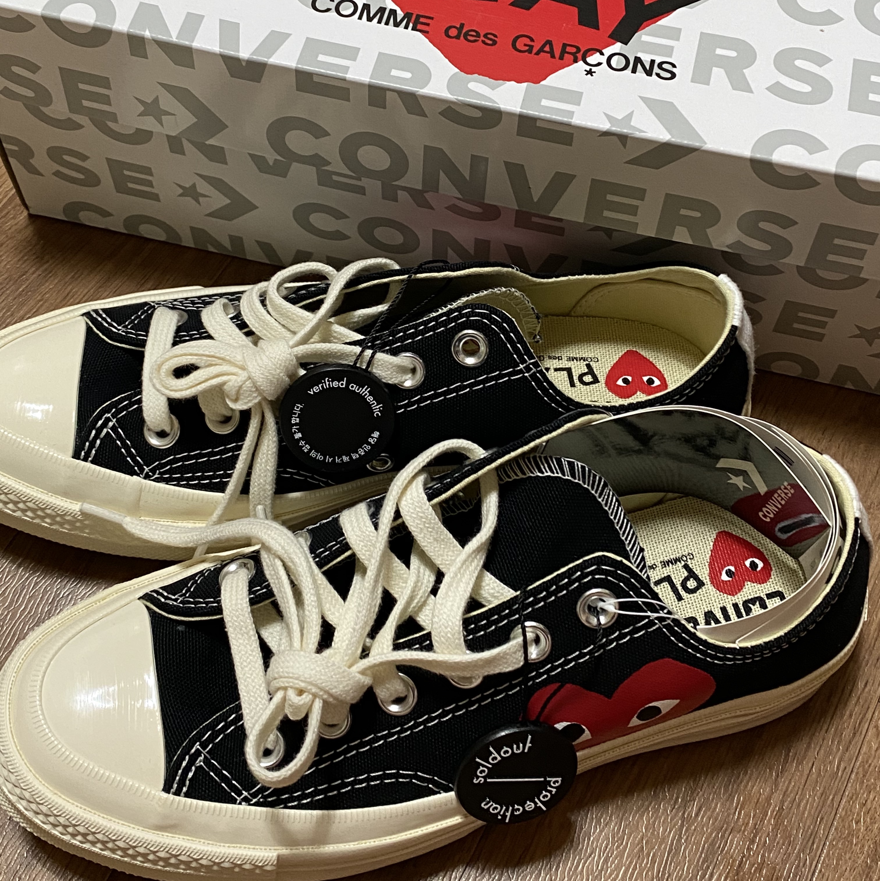 Converse x Play Comme des Garcons Chuck 70 Ox Black 착용 스타일