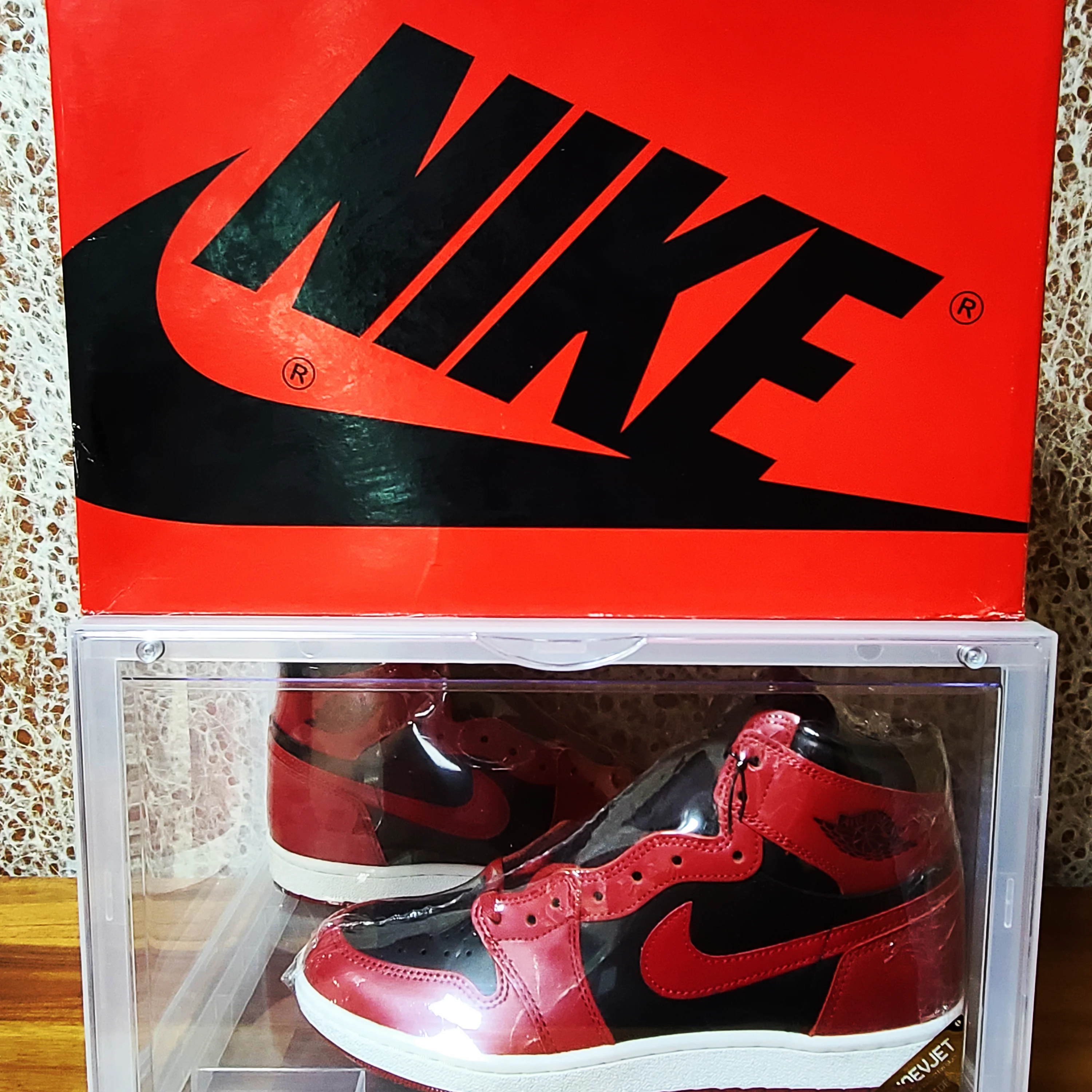 Jordan 1 High 85 Varsity Red 착용 스타일