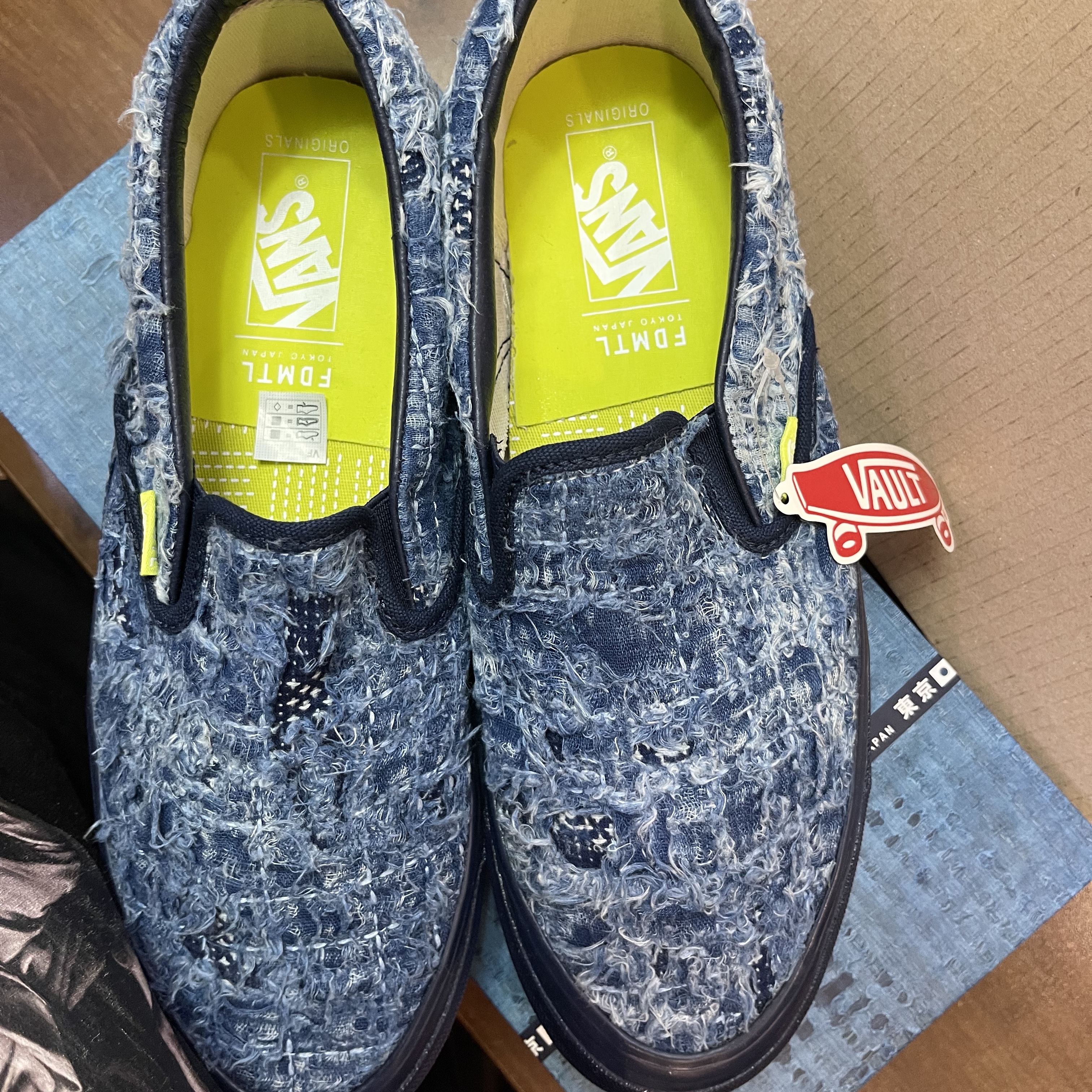 Vans Vault x FDMTL OG Classic Slip-On Indigo 착용 스타일