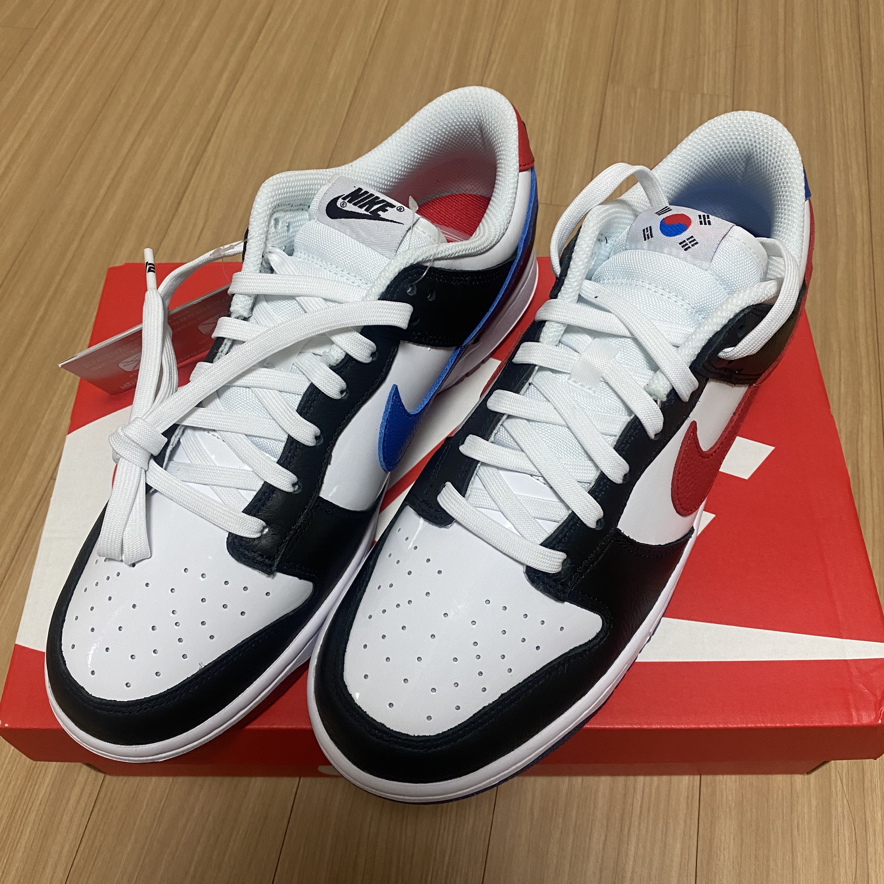 Nike Dunk Low SE Seoul 착용 스타일