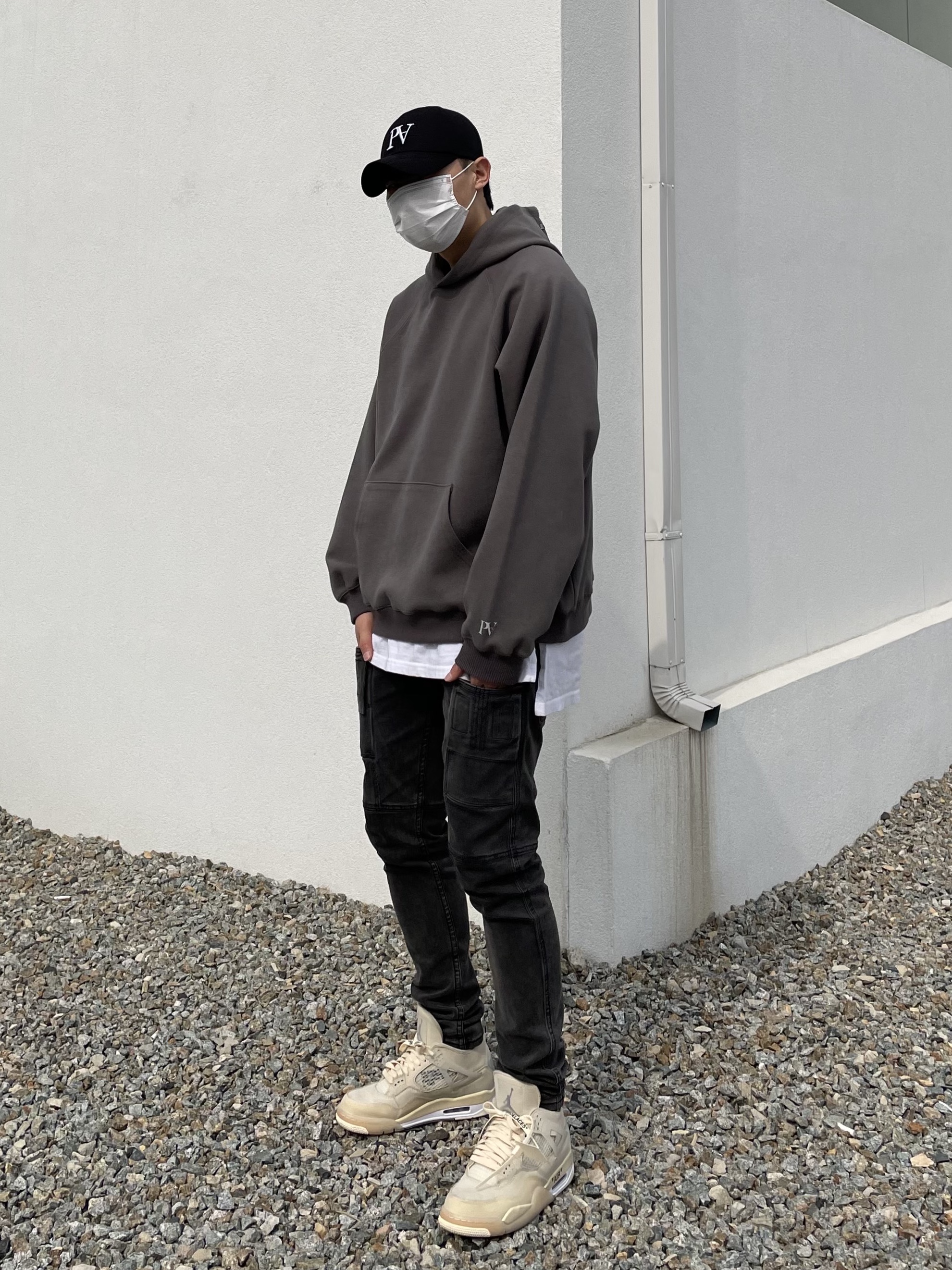 (W) Jordan 4 x Off-White Retro SP Sail 착용 스타일