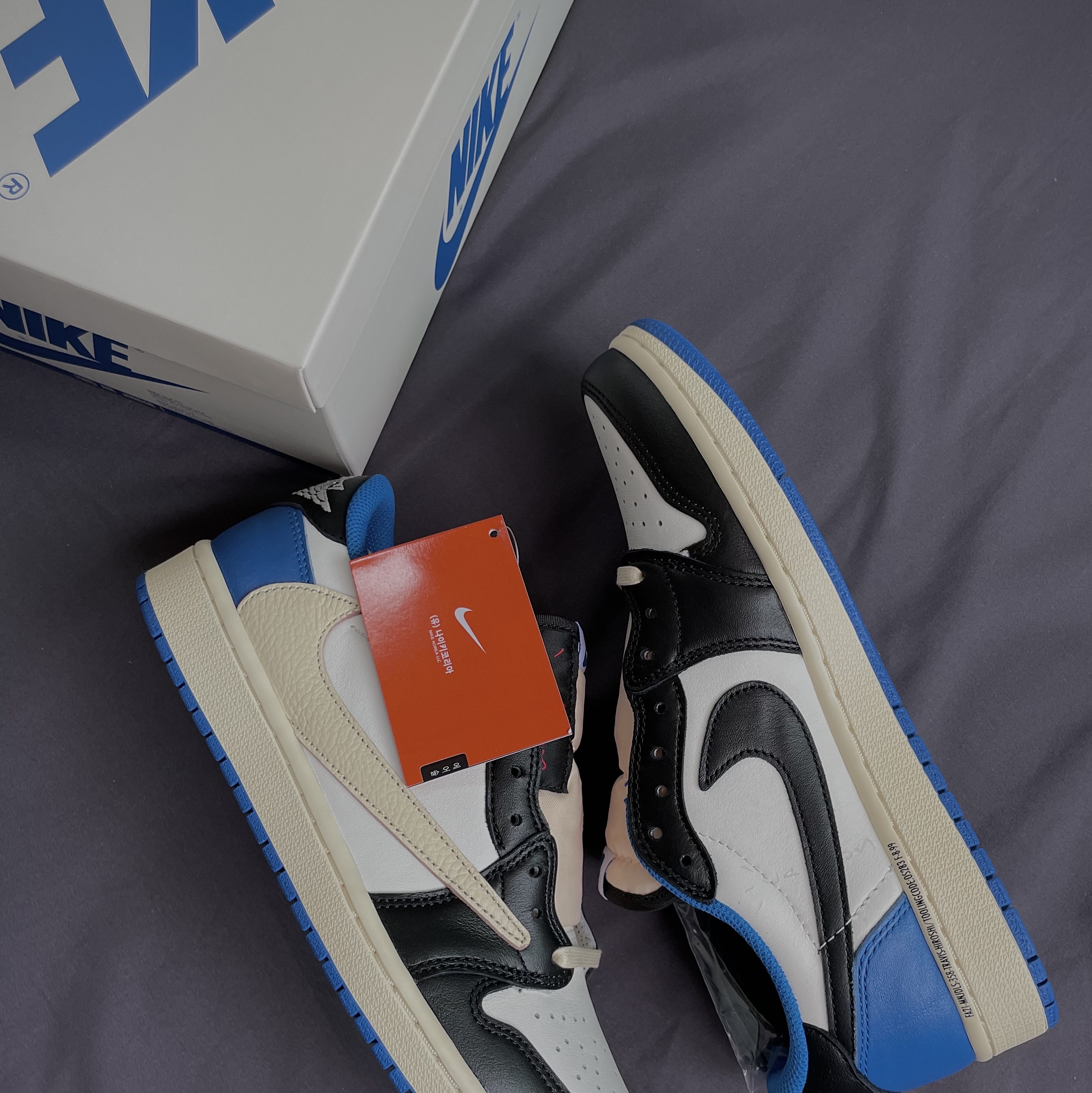 Jordan 1 x Travis Scott x Fragment Retro Low OG SP Military Blue 착용 스타일