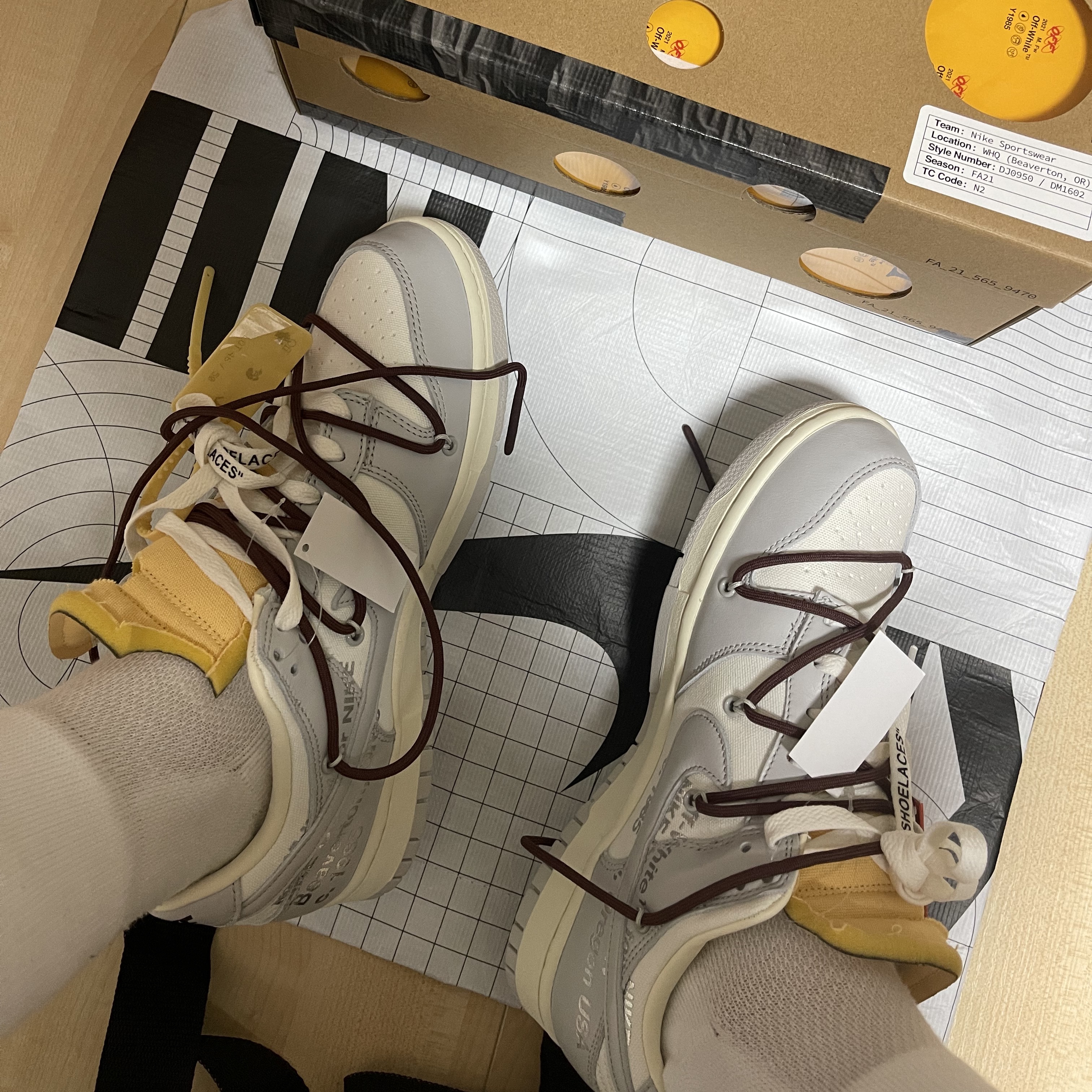Nike x Off-White Dunk Low The 50 - Lot 46 착용 스타일 - 3