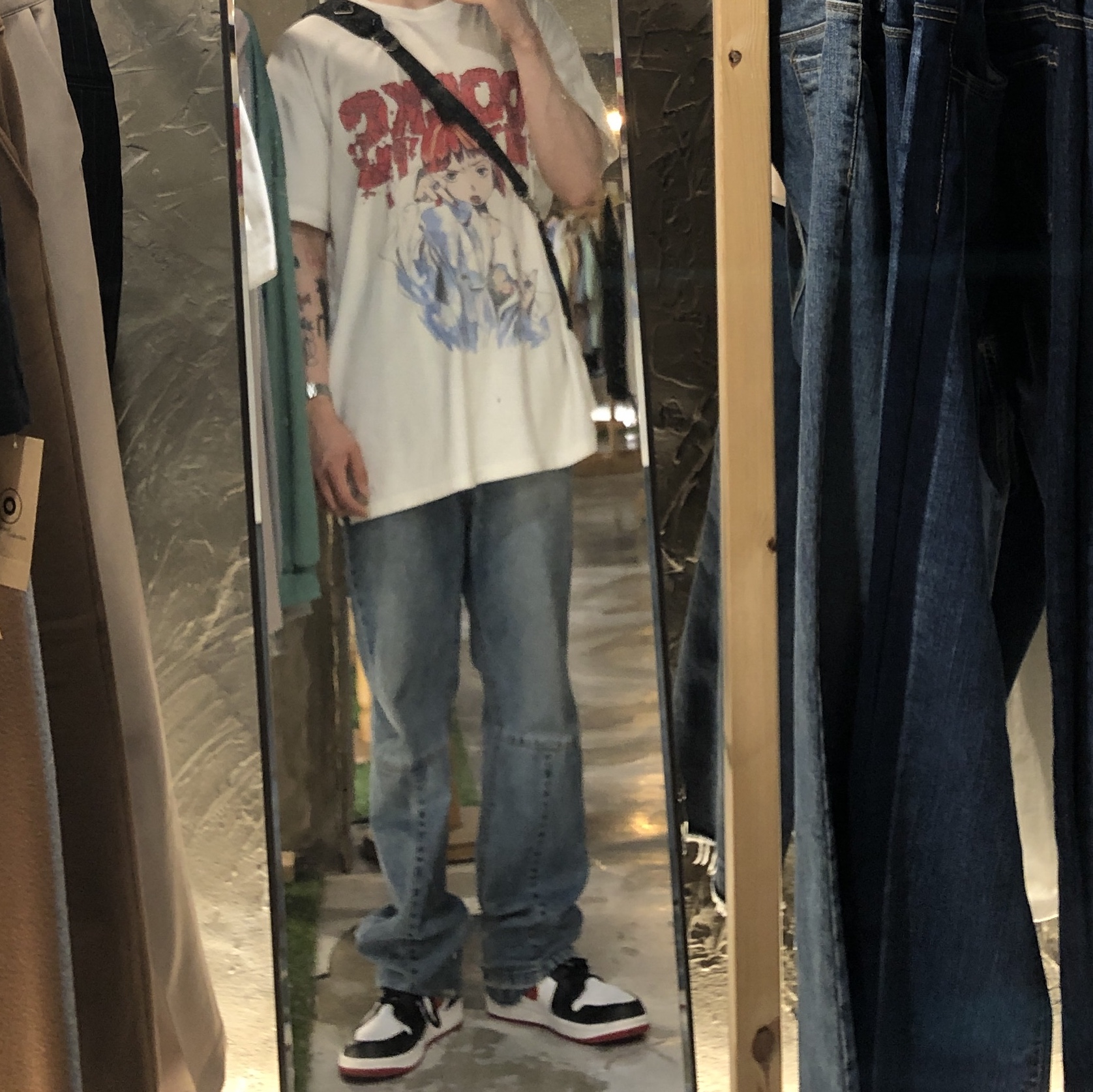 Jordan 1 Mid Gym Red Black White 착용 스타일