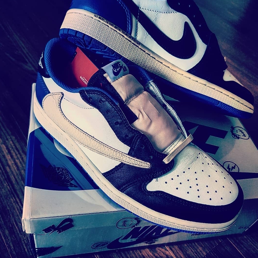 Jordan 1 x Travis Scott x Fragment Retro Low OG SP Military Blue 착용 스타일