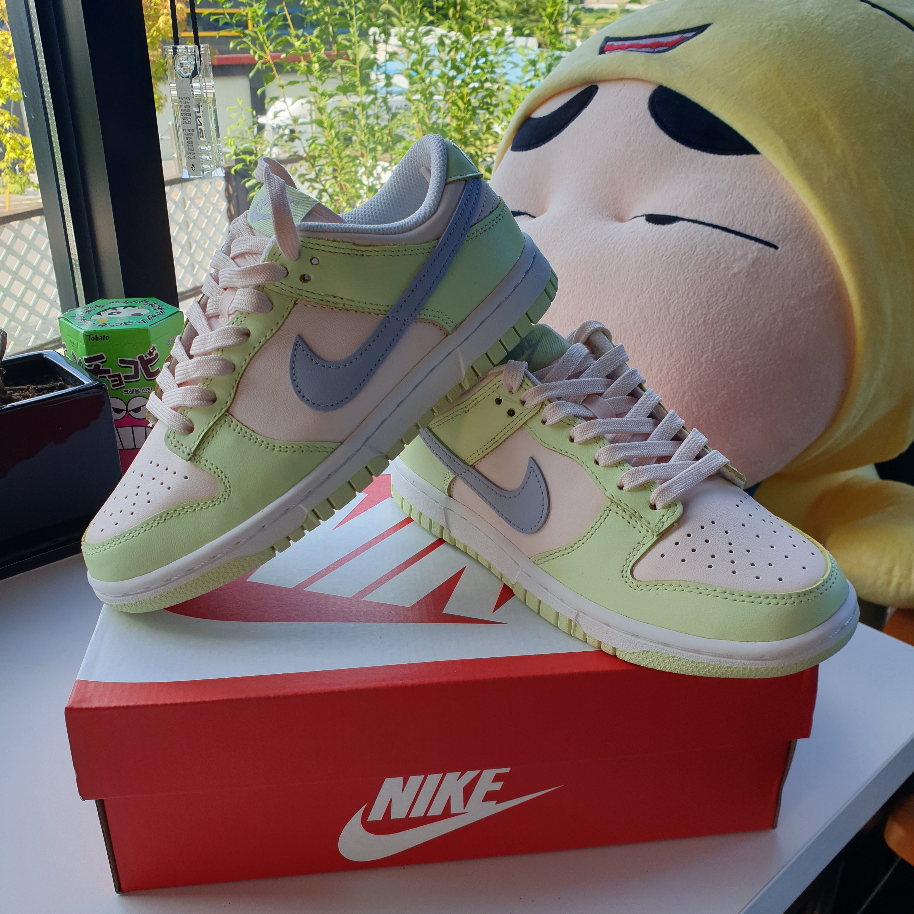 (W) Nike Dunk Low Light Soft Pink 착용 스타일 - 1