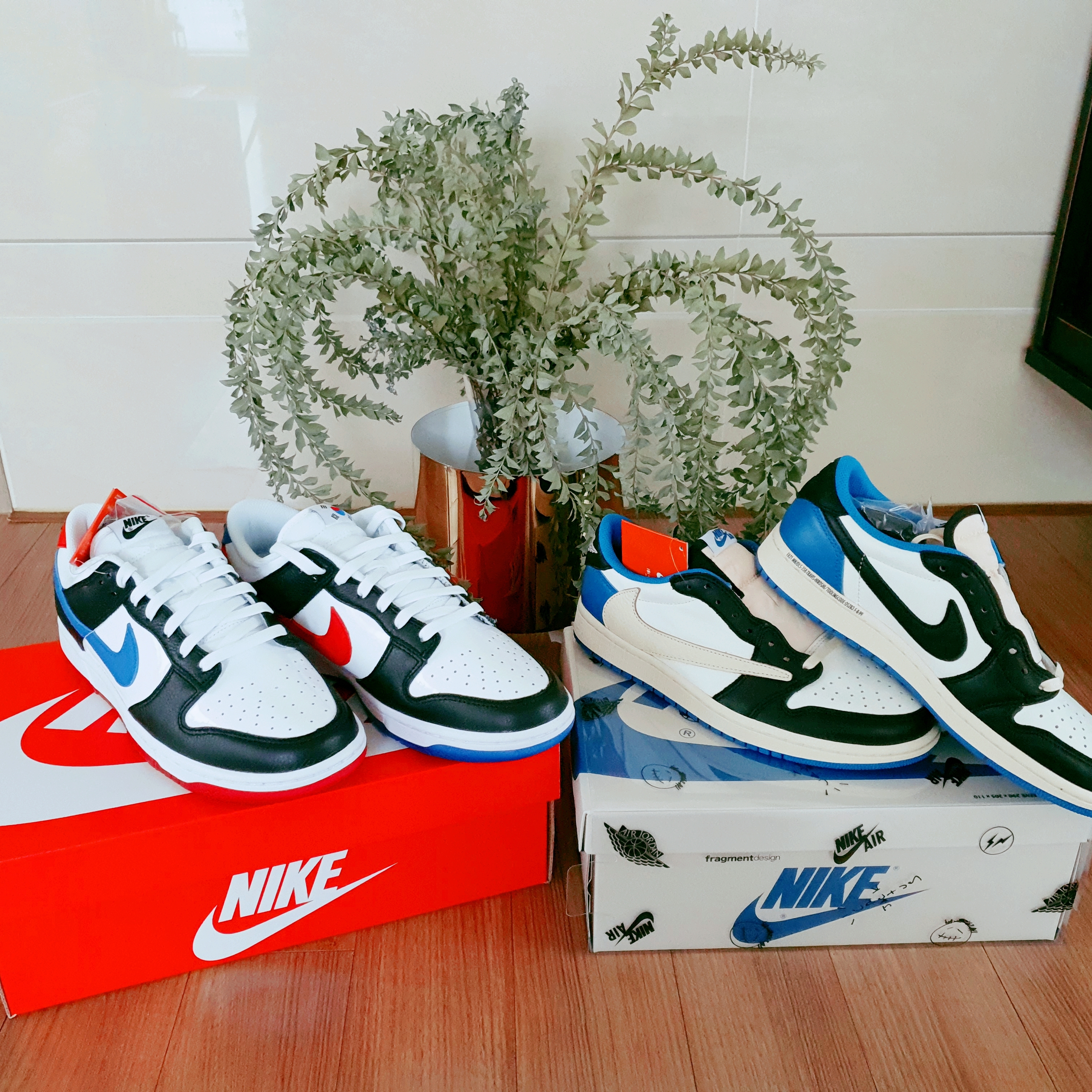 Nike Dunk Low SE Seoul, Jordan 1 x Travis Scott x Fragment Retro Low OG SP Military Blue 착용 스타일