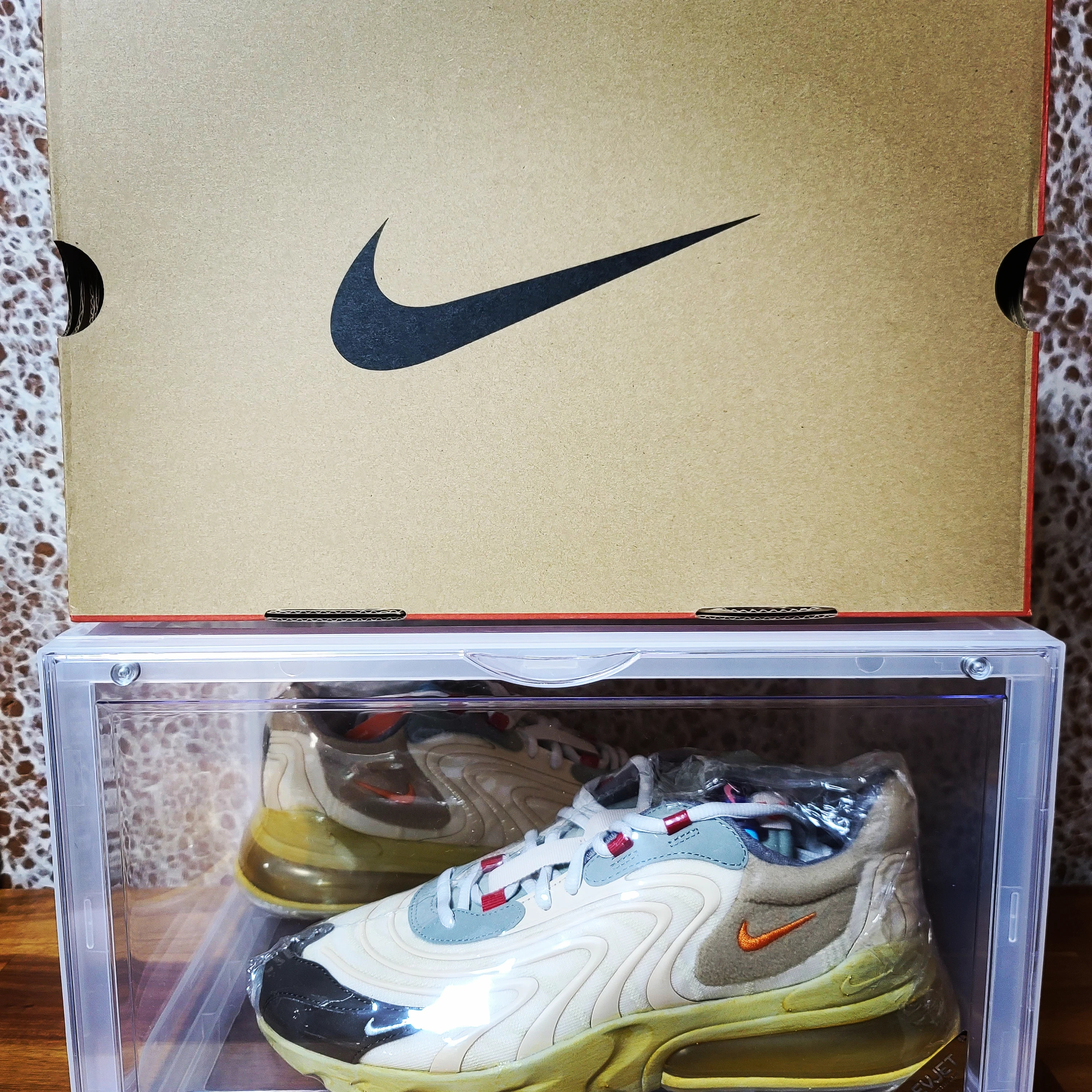 Nike x Travis Scott Air Max 270 React Cactus Trails 착용 스타일