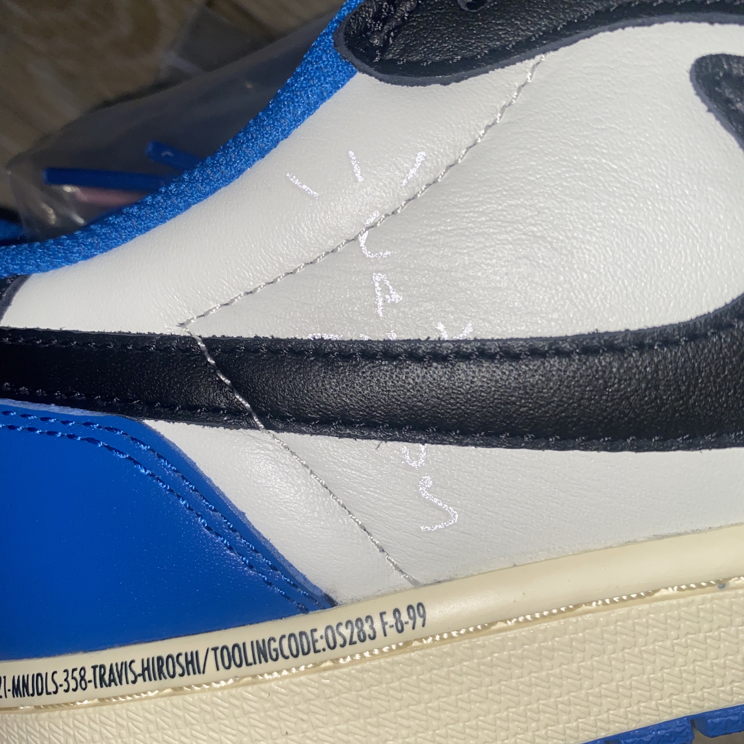 Jordan 1 x Travis Scott x Fragment Retro Low OG SP Military Blue 착용 스타일