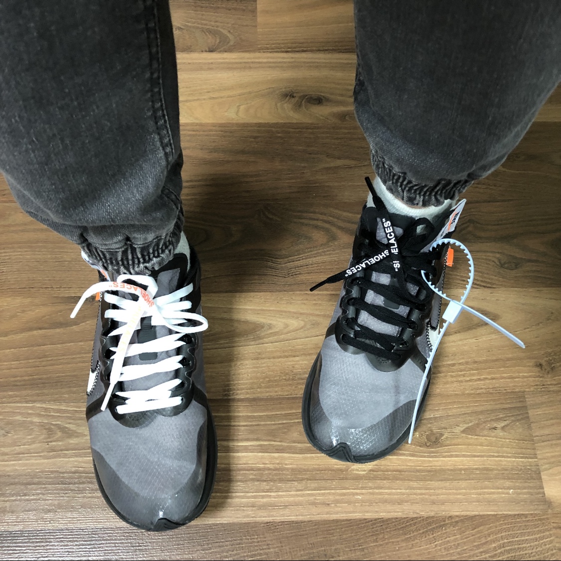 Nike x Off-White Zoom Fly SP Black 착용 스타일 - 5