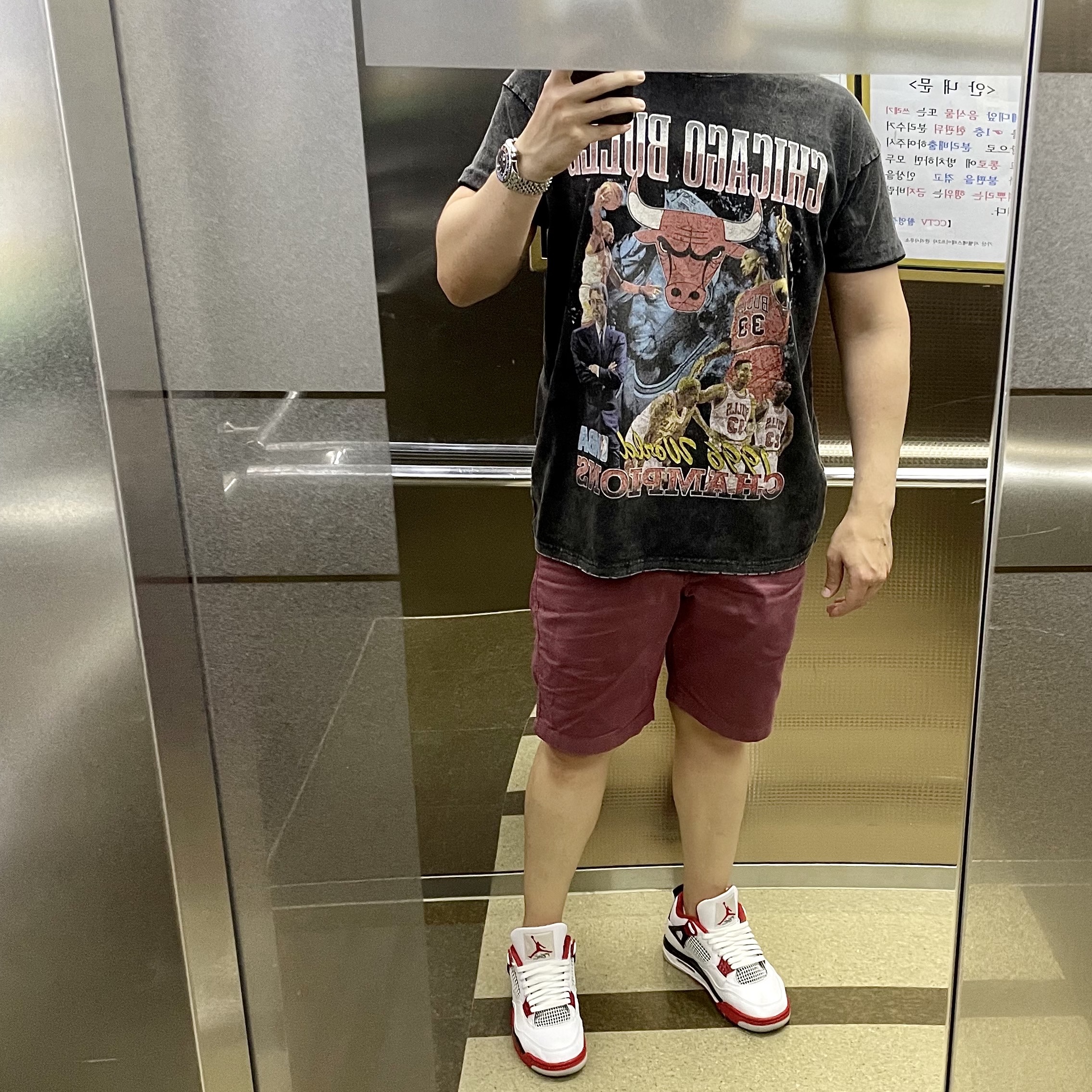 Jordan 4 Retro OG Fire Red 2020 착용 스타일 - 2
