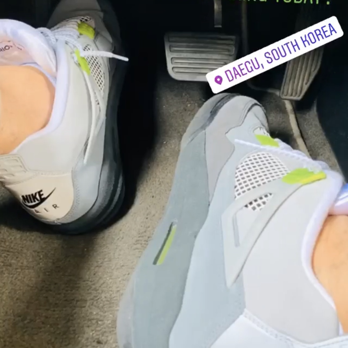 Jordan 4 Retro SE Neon 95 착용 스타일 - 2