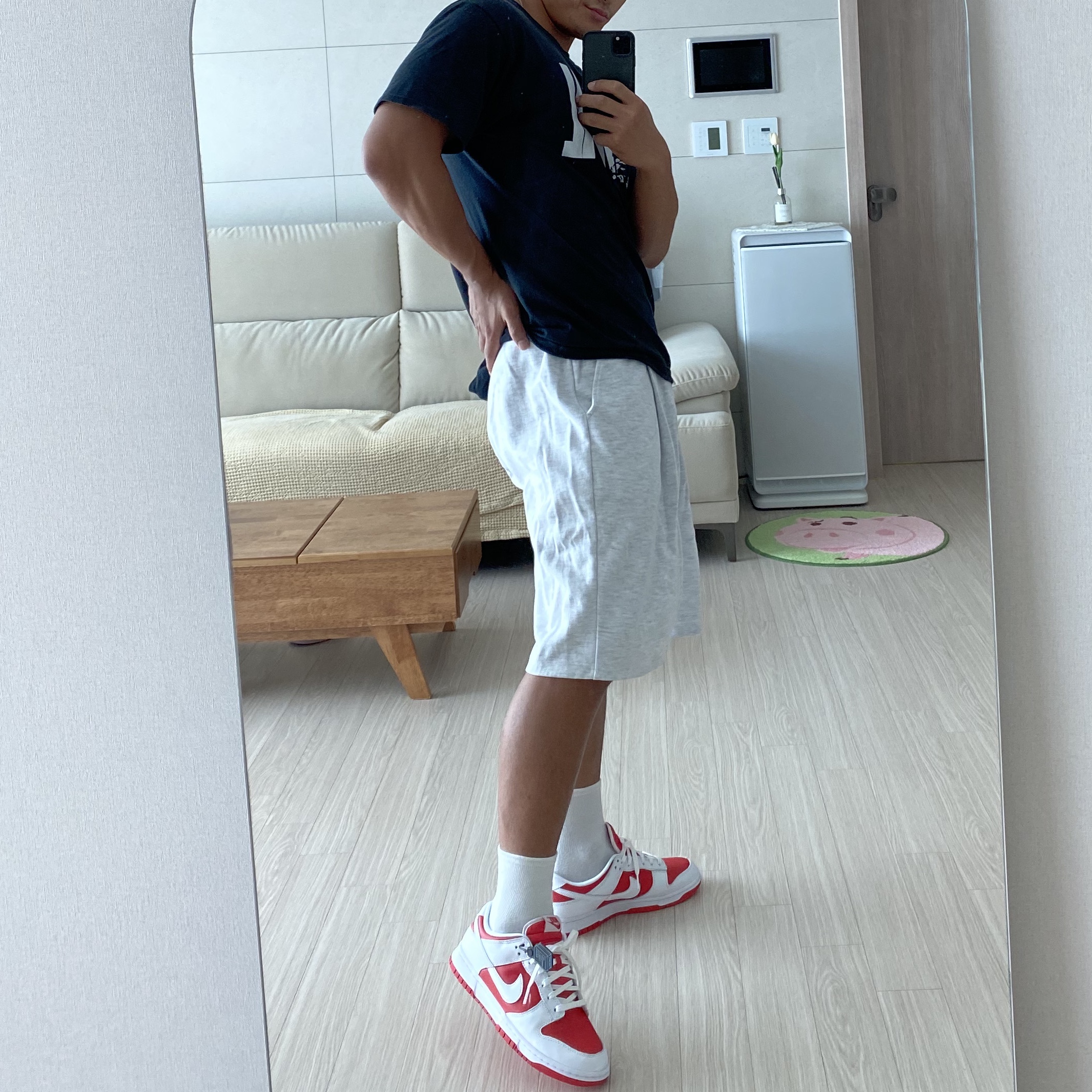 Nike Dunk Low Retro Championship Red 착용 스타일
