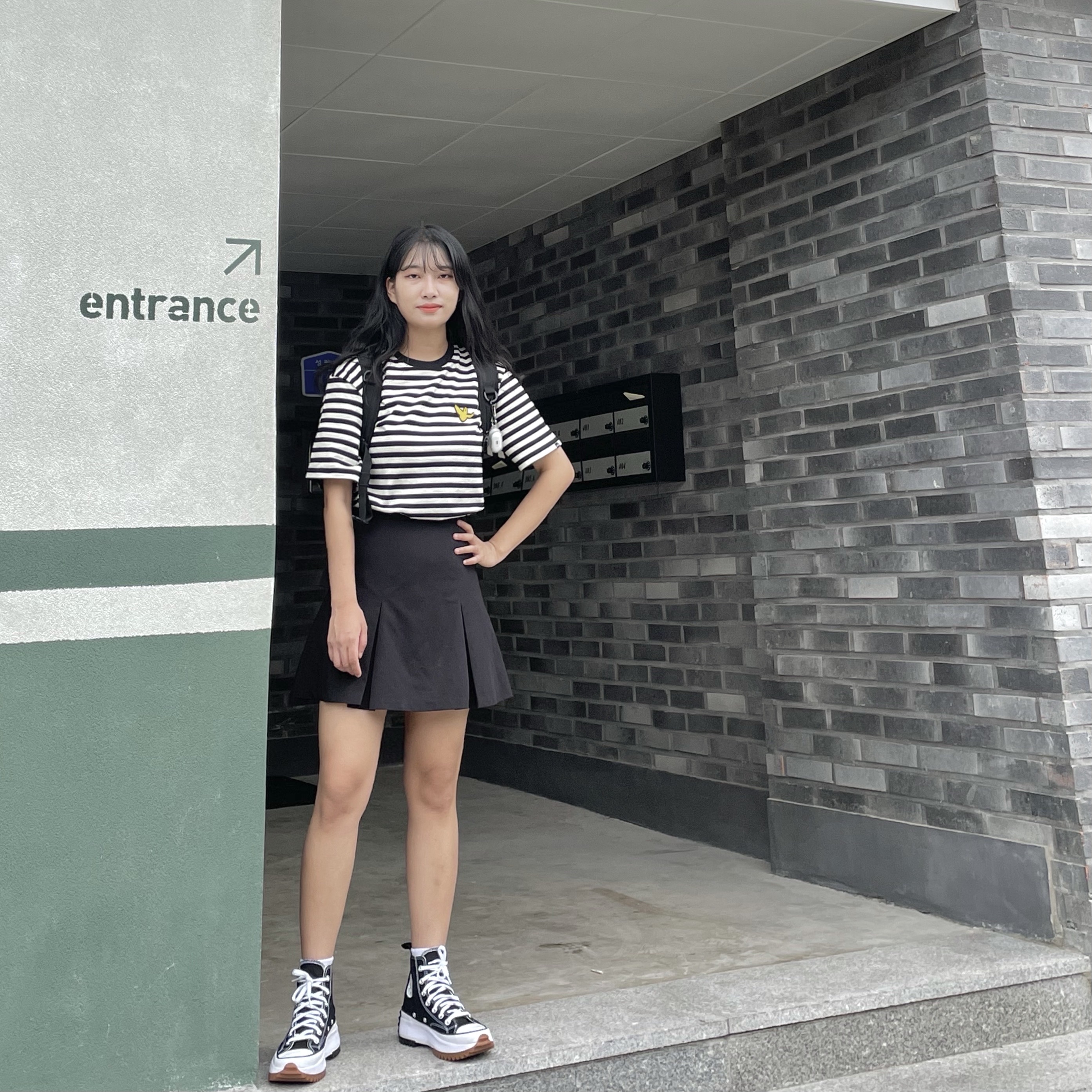 Converse Run Star Hike Hi Black White Gum 착용 스타일