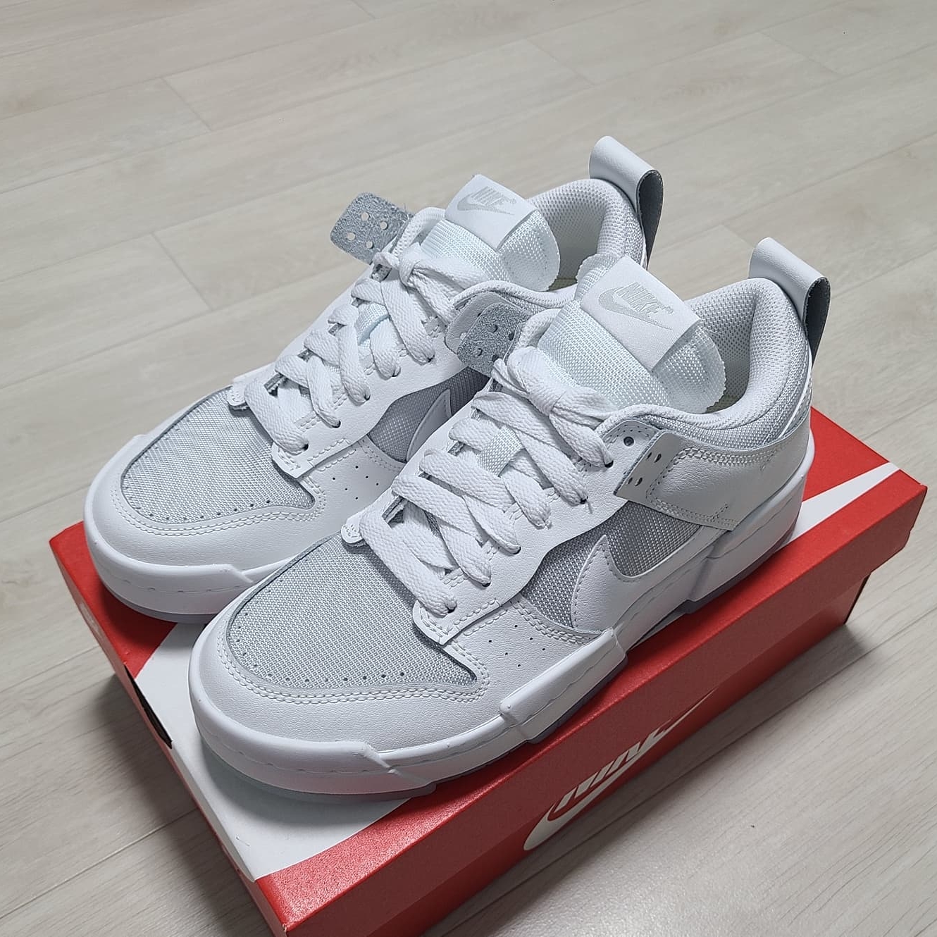 (W) Nike Dunk Low Disrupt Photon Dust 착용 스타일 - 2