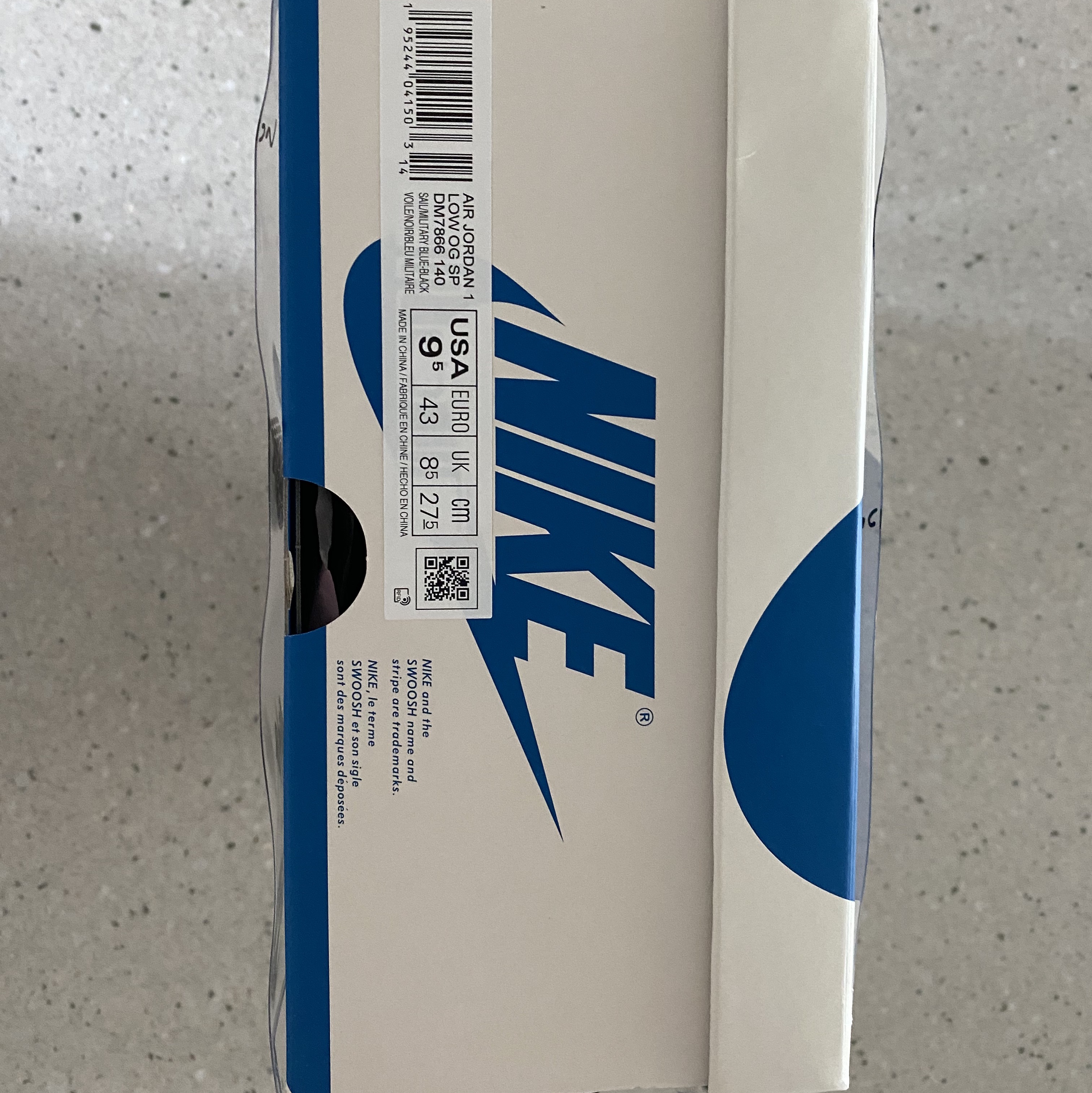 Jordan 1 x Travis Scott x Fragment Retro Low OG SP Military Blue 착용 스타일 - 5