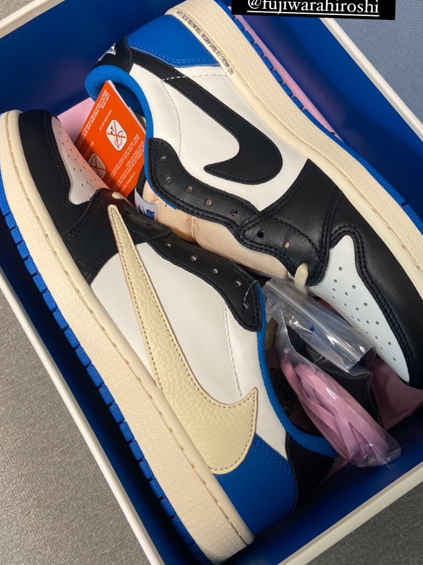 Jordan 1 x Travis Scott x Fragment Retro Low OG SP Military Blue 착용 스타일 - 1