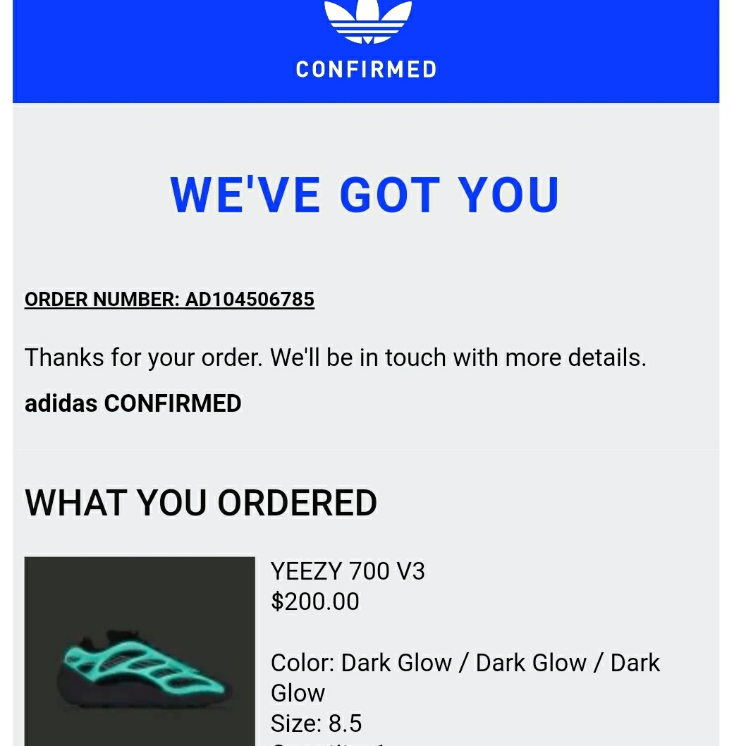 Adidas Yeezy 700 V3 Dark Glow 착용 스타일 - 4