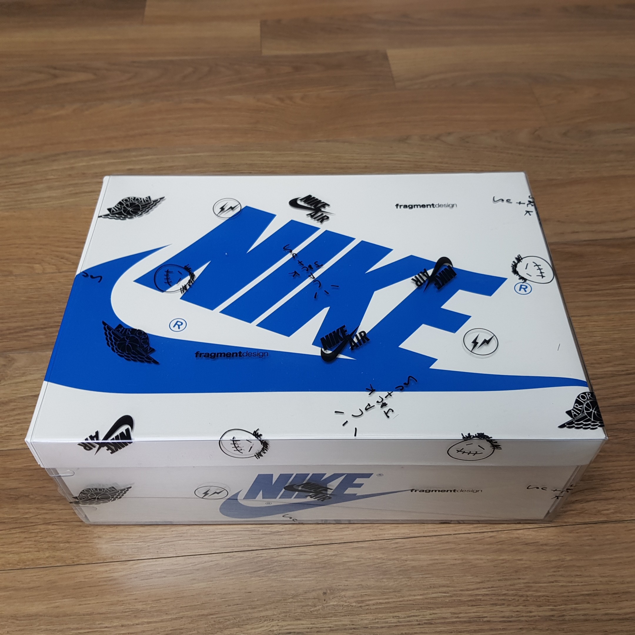 Jordan 1 x Travis Scott x Fragment Retro Low OG SP Military Blue 착용 스타일 - 1