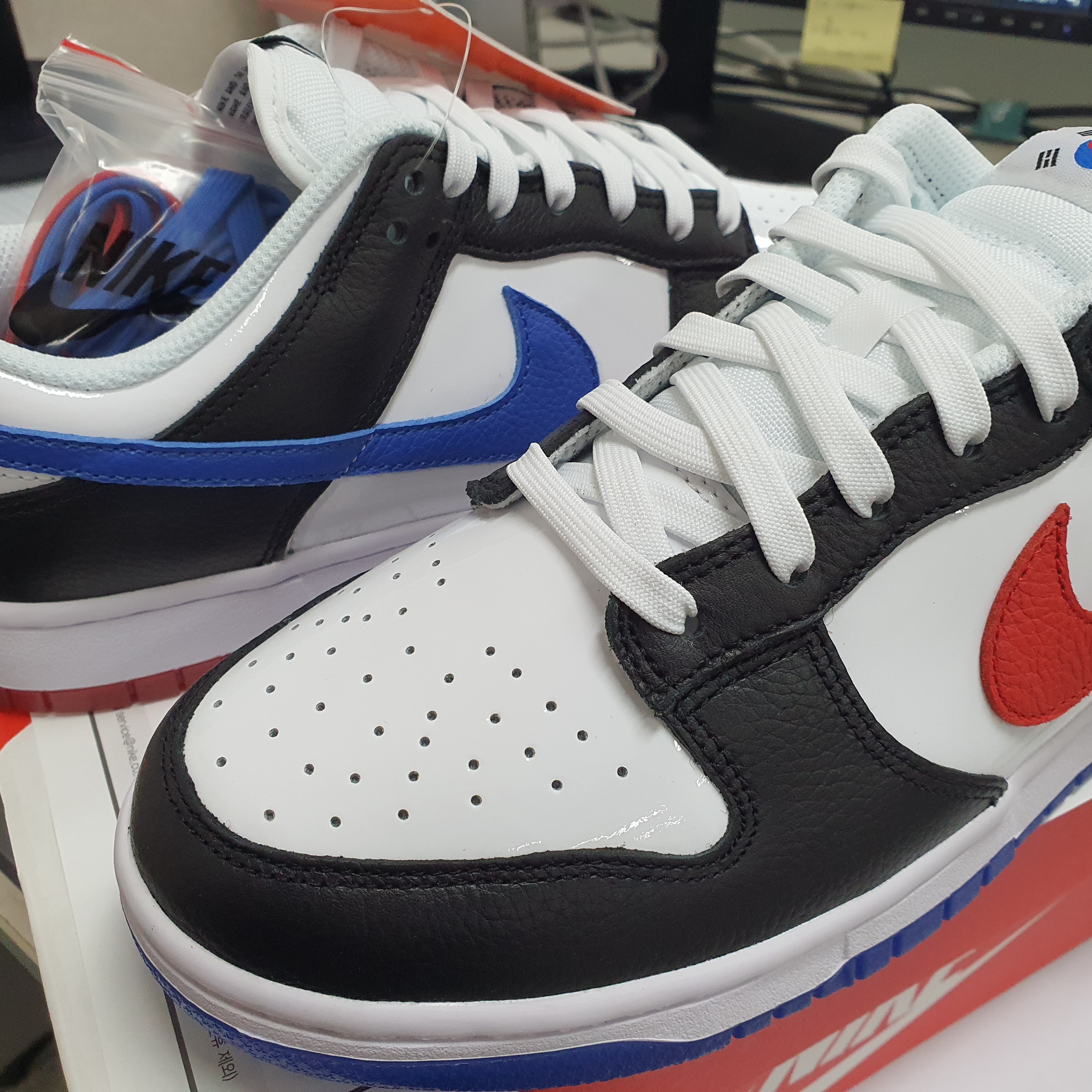 Nike Dunk Low SE Seoul 착용 스타일 - 3