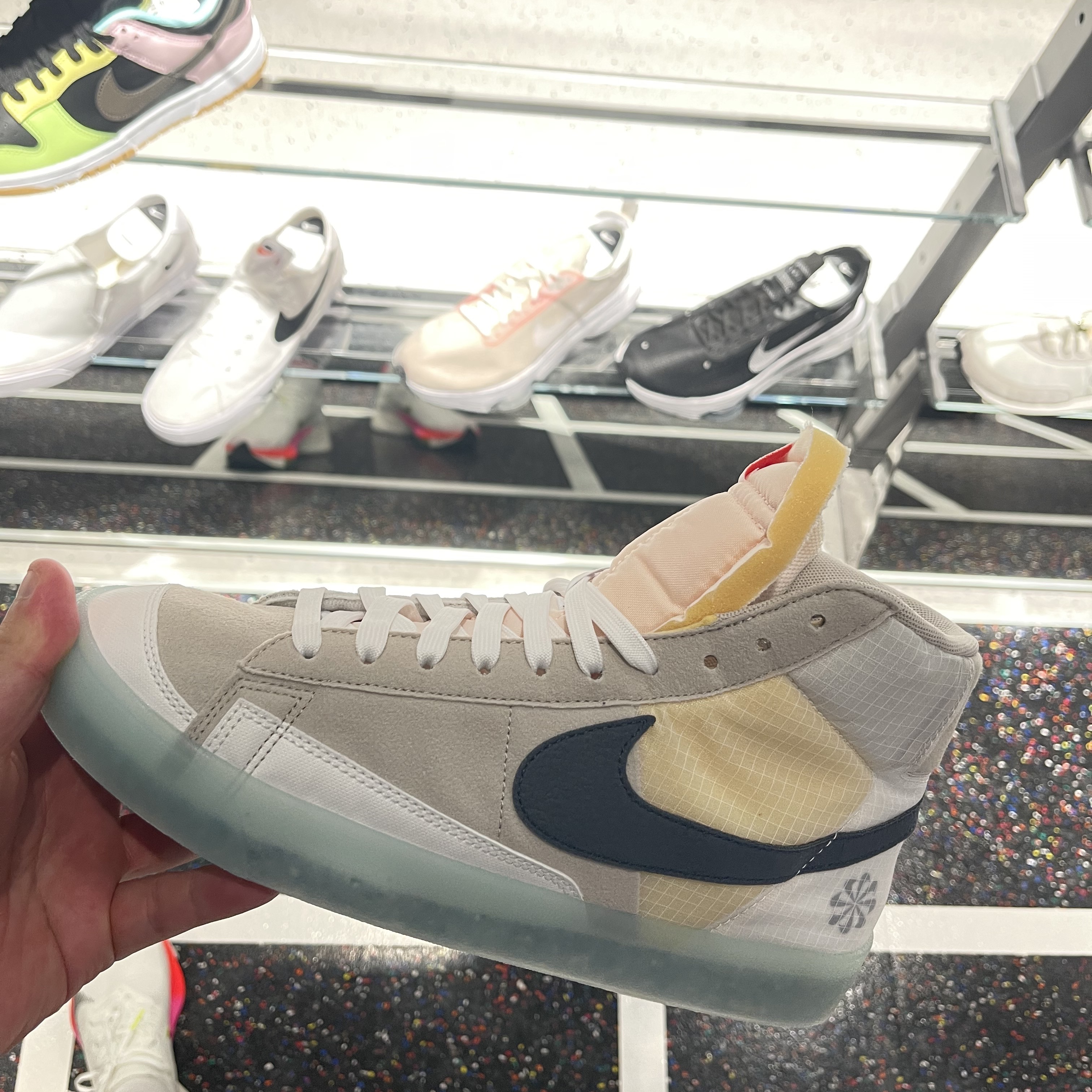 Nike Blazer Mid '77 Glacier Ice 착용 스타일 - 1