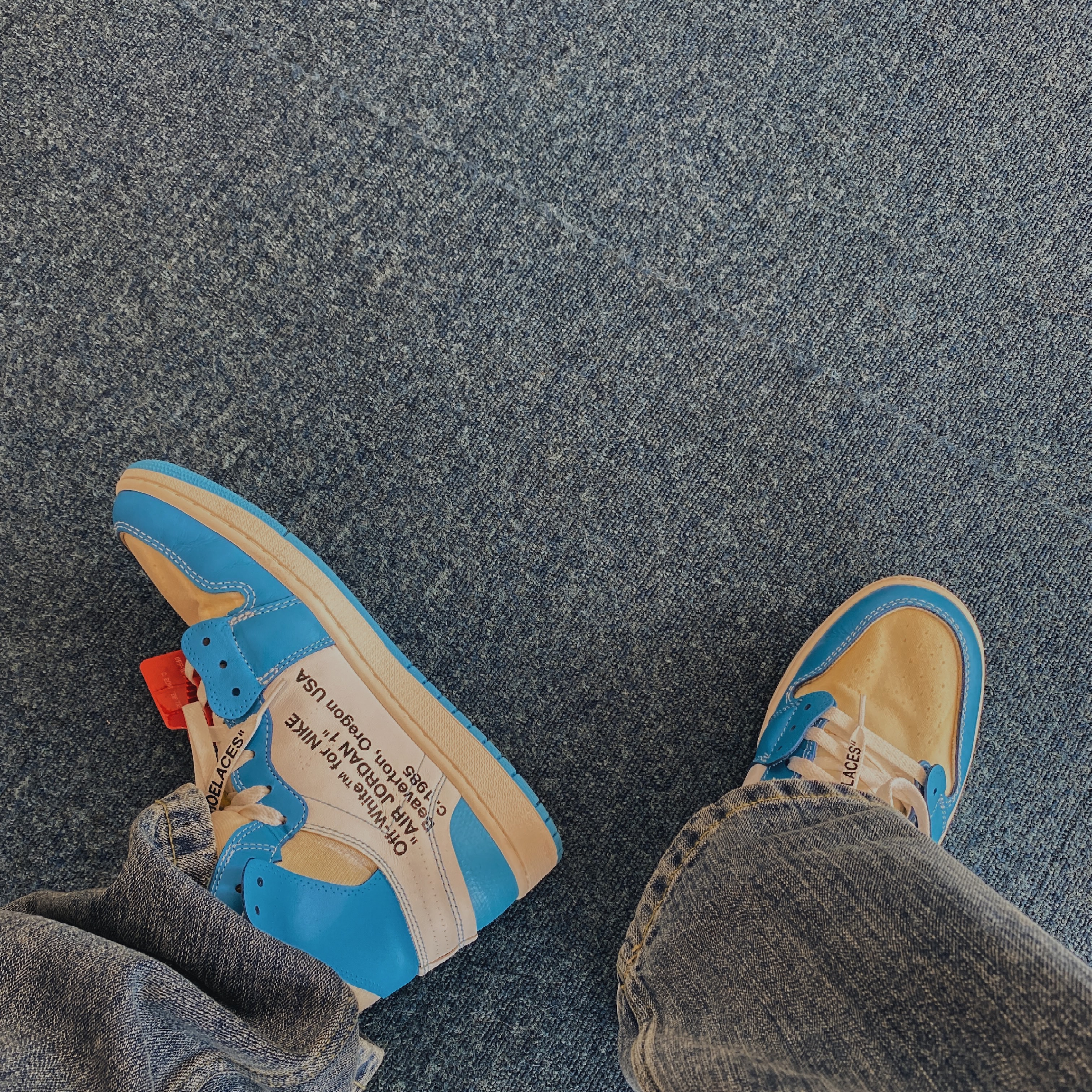 Jordan 1 x Off-White Retro High University Blue 착용 스타일
