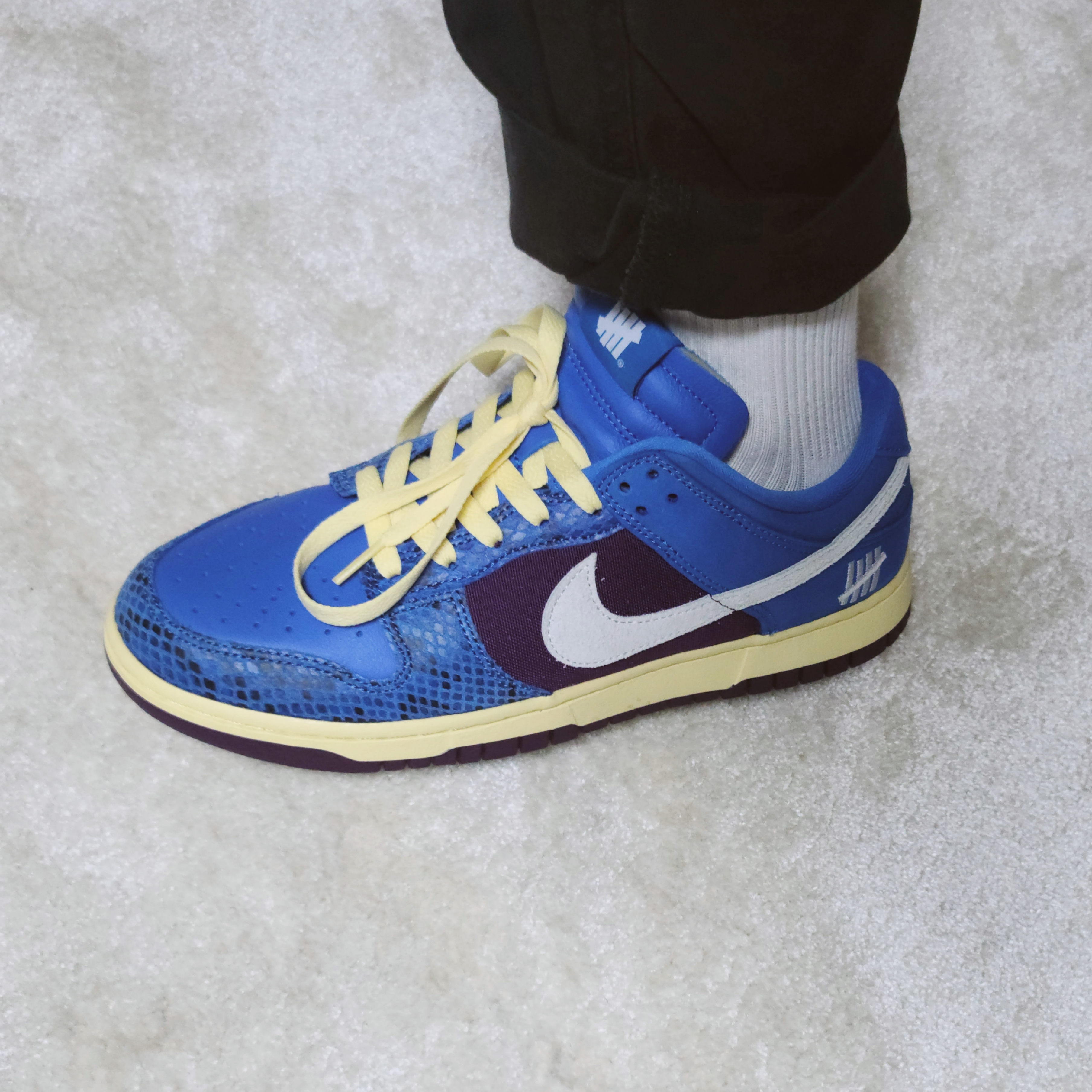 Nike x Undefeated Dunk Low SP 5 On It 착용 스타일