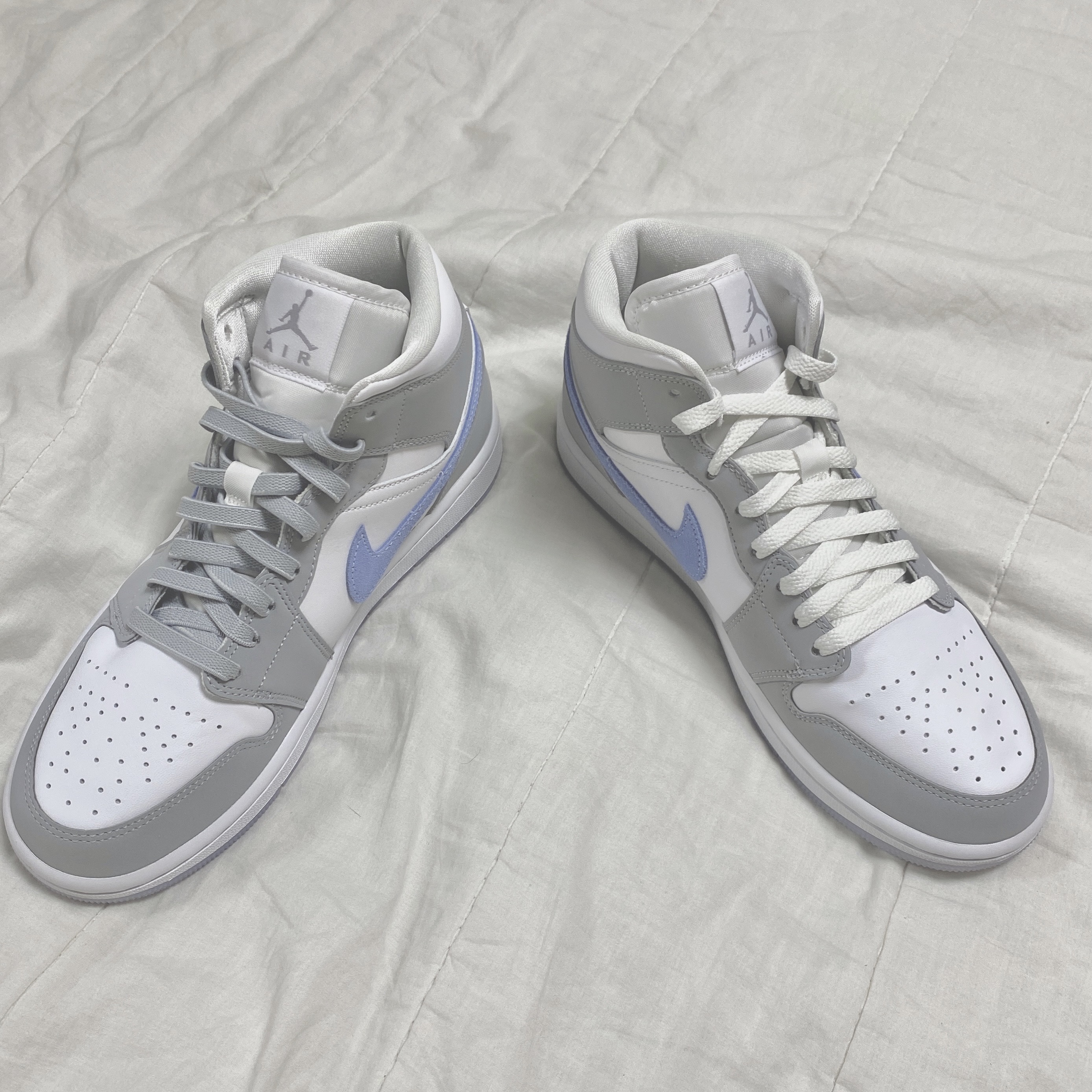 (W) Jordan 1 Mid Wolf Grey 착용 스타일 - 2