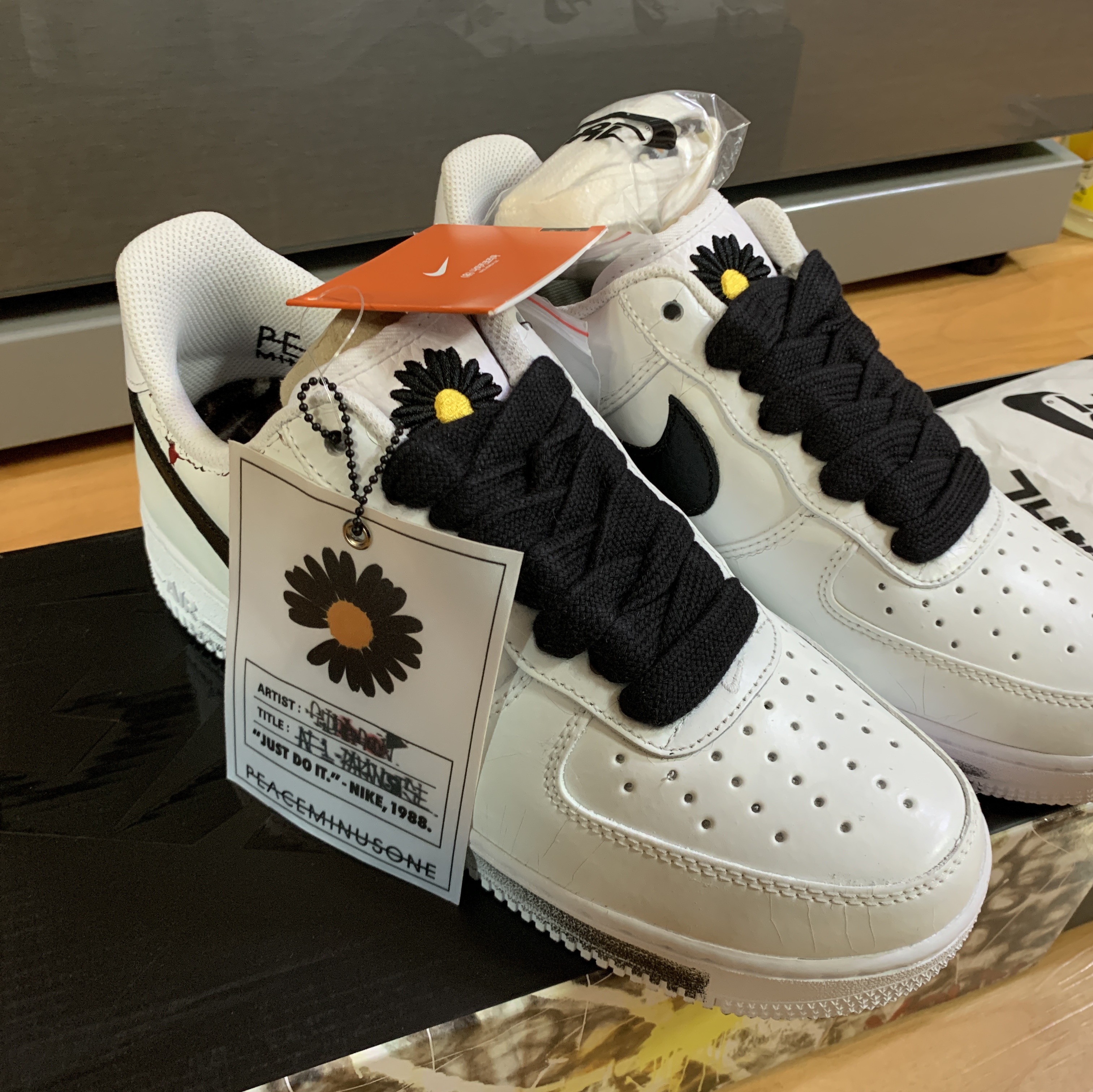 Nike x Peaceminusone Air Force 1 Low Para-Noise 2.0 착용 스타일