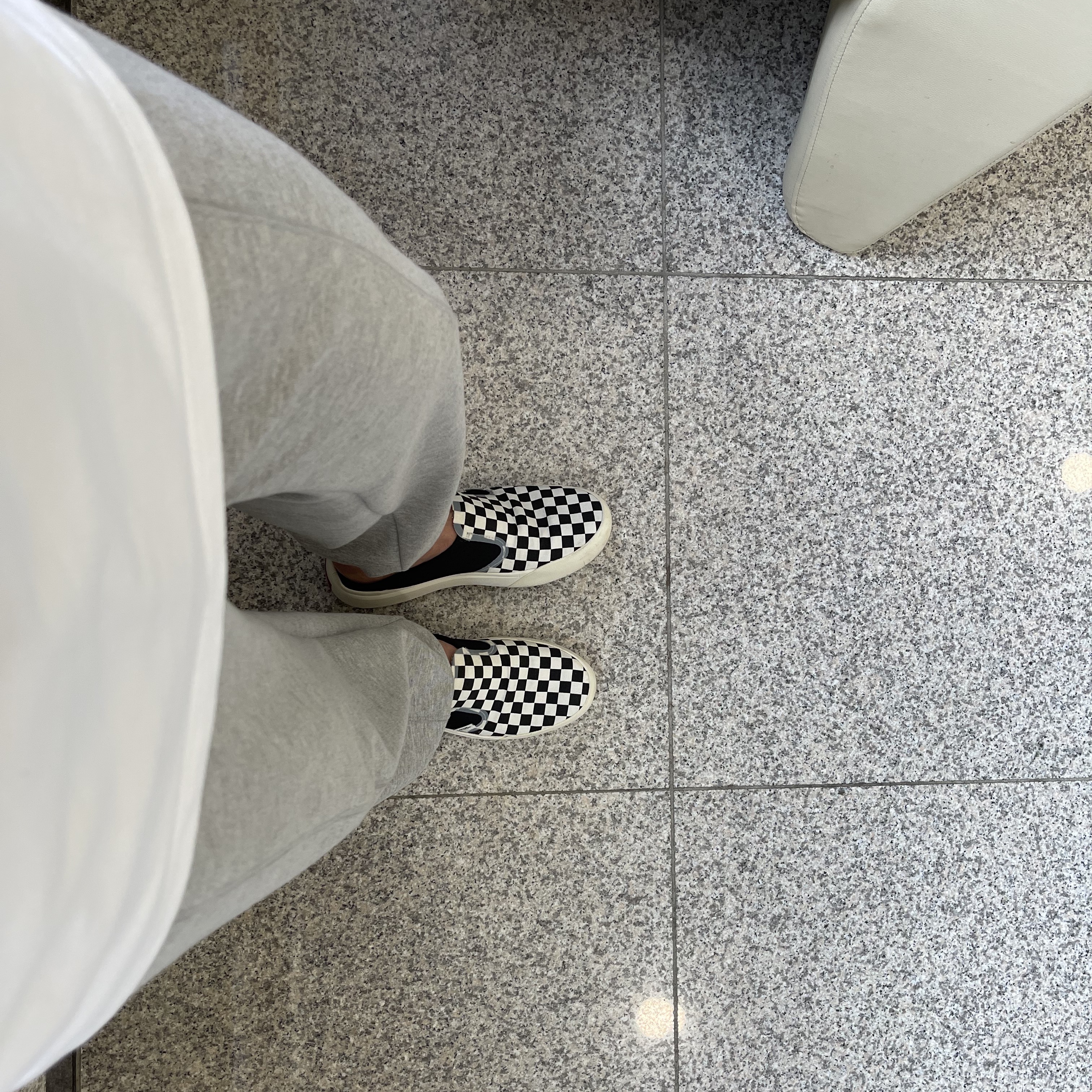 Vans Checkerboard Comfycush One Black 착용 스타일