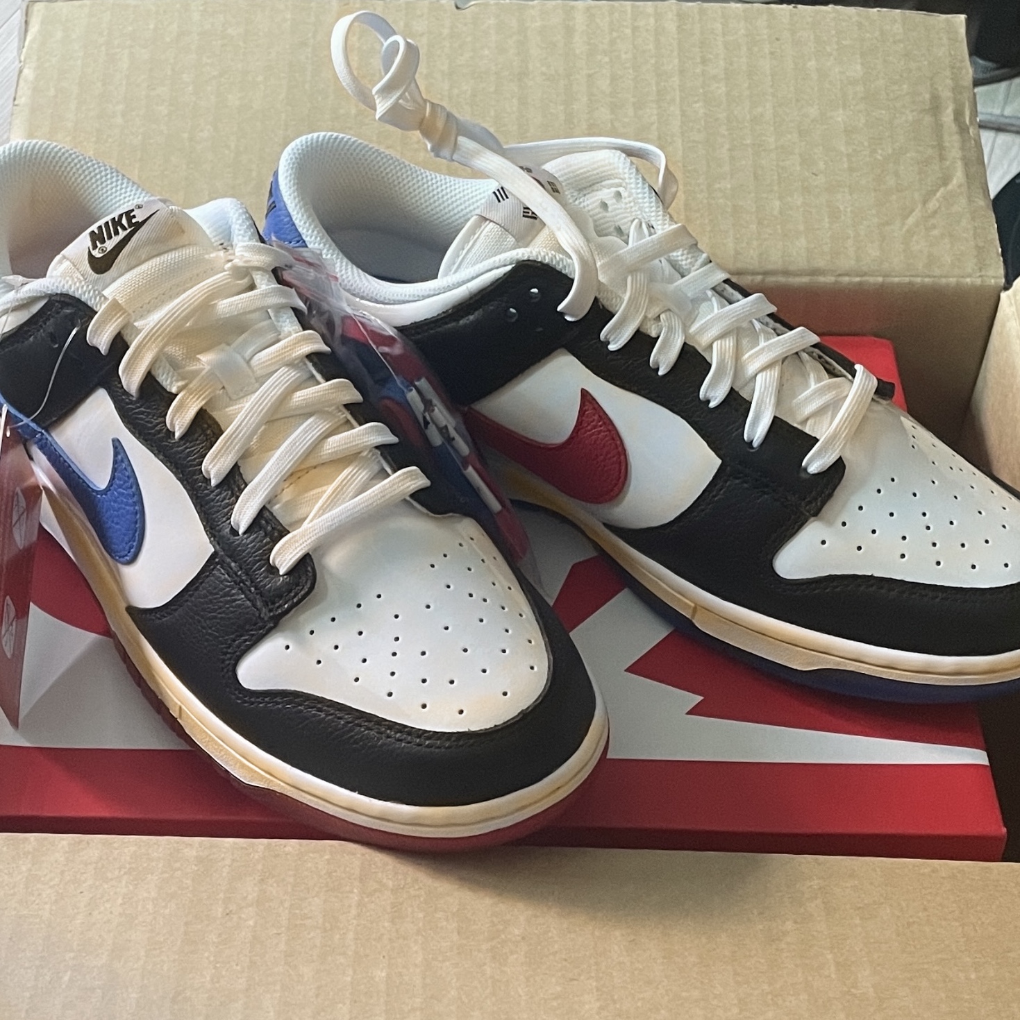 Nike Dunk Low SE Seoul, Nike Dunk Low SE Seoul (With Special Gift) 착용 스타일